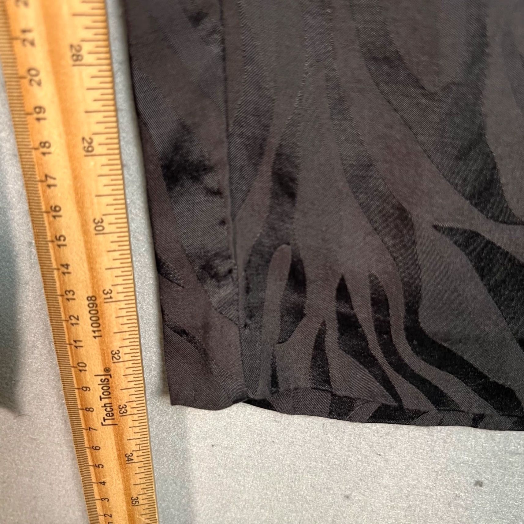 French Connection French Connection Womens Pants Size 2 Black Zebra Textured Wide-Leg Dress Pants Pockets Size 26" / US 2 / IT 38 - 7 Thumbnail