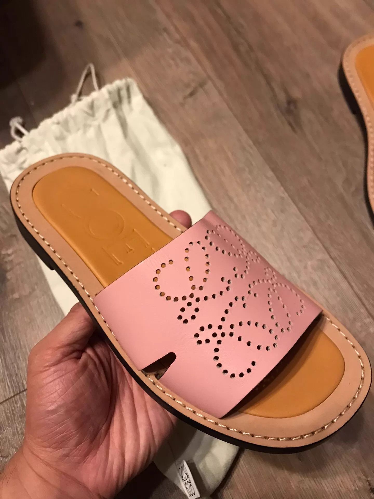 Loewe Loewe Leather Cutout Logo Slippers 36 (New, Dust Bag Only) Size US 5.5 / IT 35.5 - 2 Thumbnail