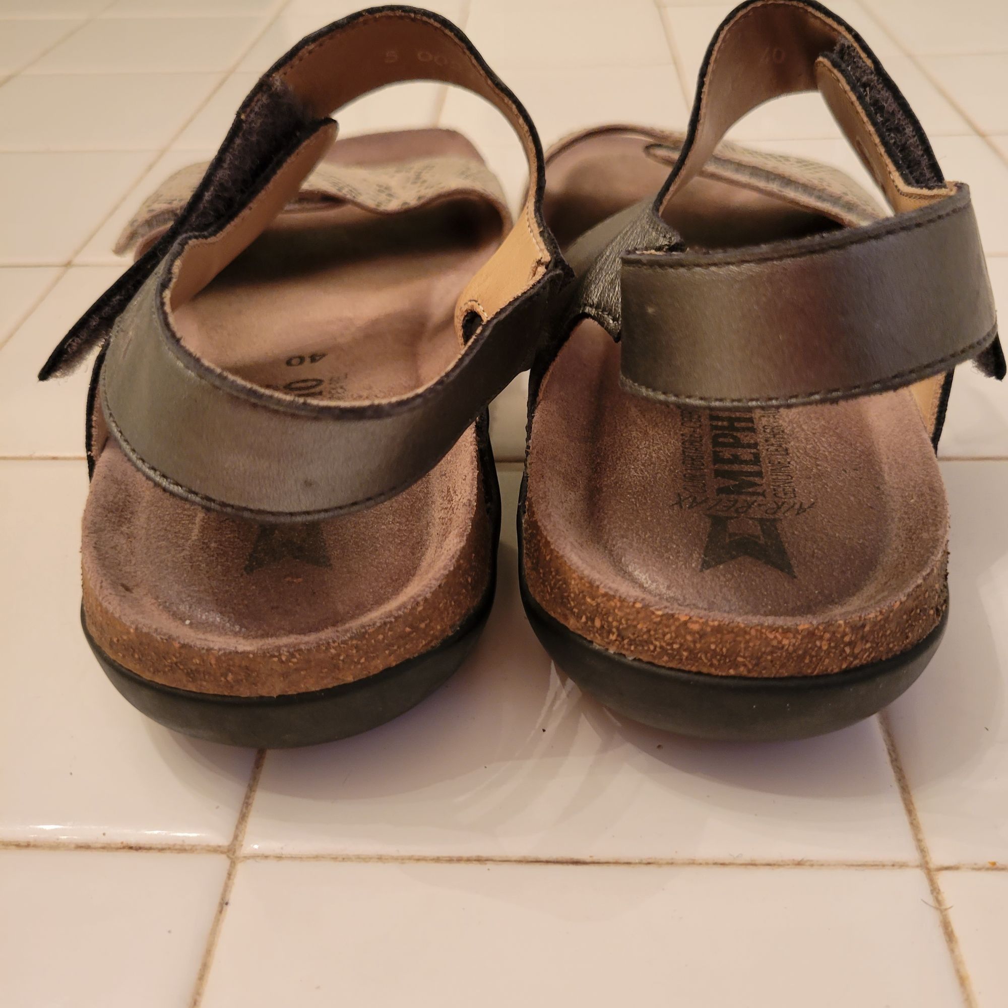 Mephisto Mephisto Cork Footbed Sandals 10 Snakeskin Print Grey Leathe Size US 10 / IT 40 - 5 Thumbnail