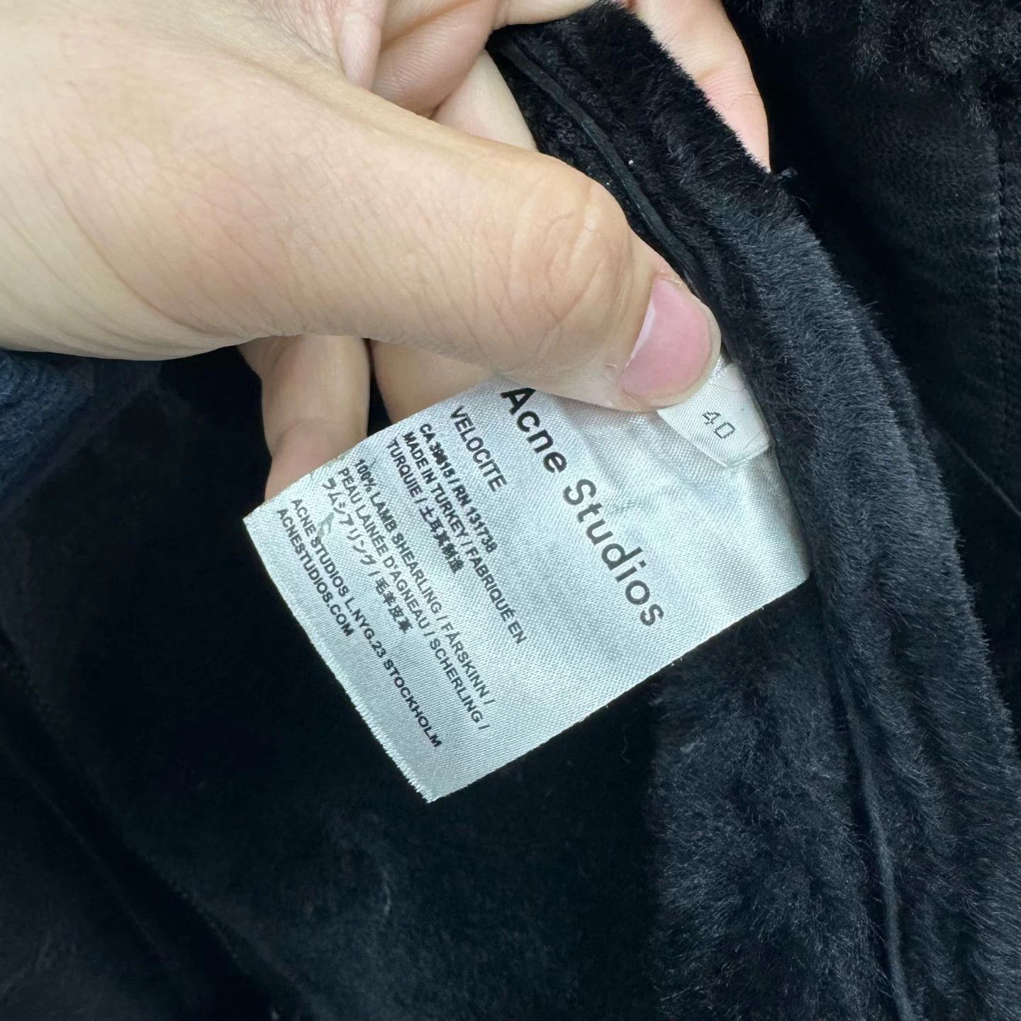 Acne Studios AcneStudios Black Shearling Long-Sleeved Coat Size S / US 4 / IT 40 - 8 Thumbnail