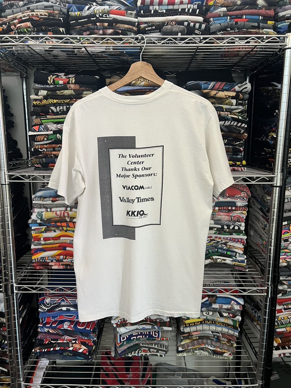 Vintage 1996 The Human Race Sandra Machan Art Single Stitch 90s Tee Size US L / EU 52-54 / 3 - 2 Thumbnail