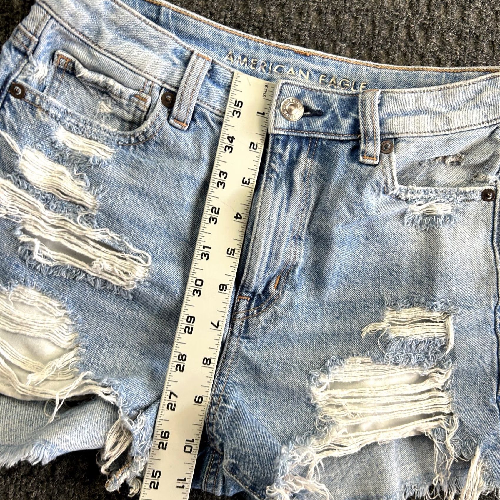 American Eagle Outfitters American Eagle Outfitters Women’s Jeans Shorts 0 Distressed Denim Cut-Off Fringe 2” Blue Pocket 5-Pocket Logo Vintage No 26W Size 25" / US 0 / IT 36 - 7 Thumbnail