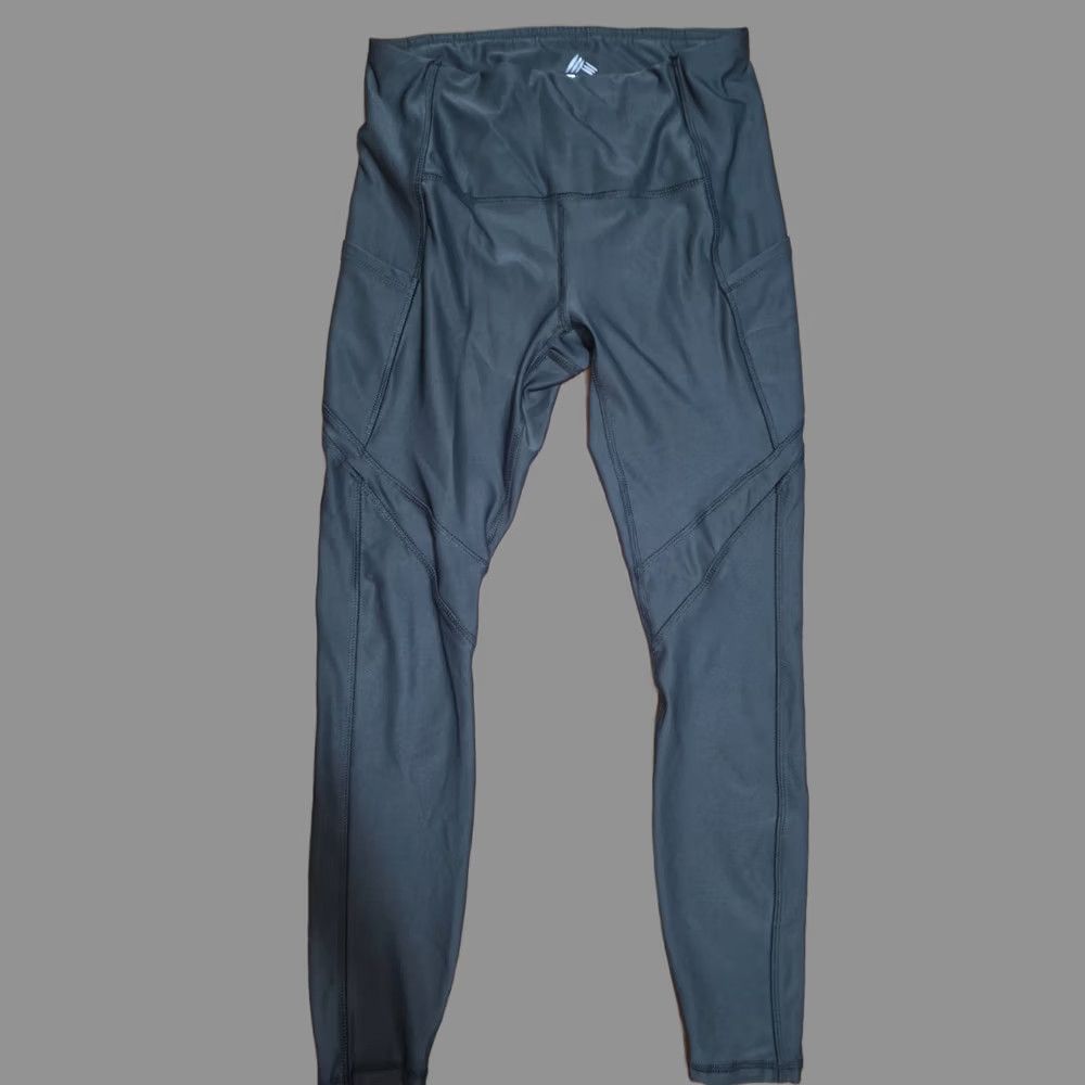 Logo 7 RBX Ankle Legging Women's S/P Gray Polyester Logo Stretch Pockets Pull On Shirt? Size 28" / US 6 / IT 42 - 1 Thumbnail