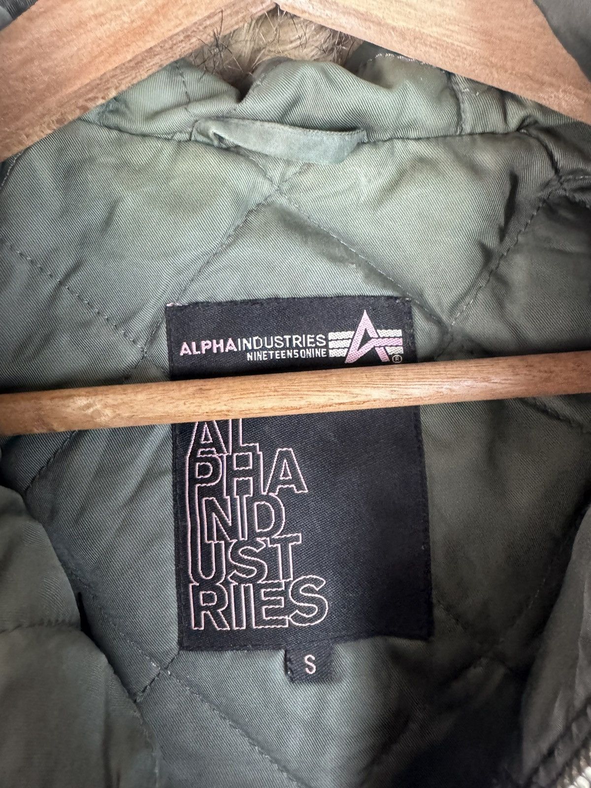Schott Vintage Alpha Industries Woman Nylon Bomber Jacket Size S / US 4 / IT 40 - 4 Thumbnail