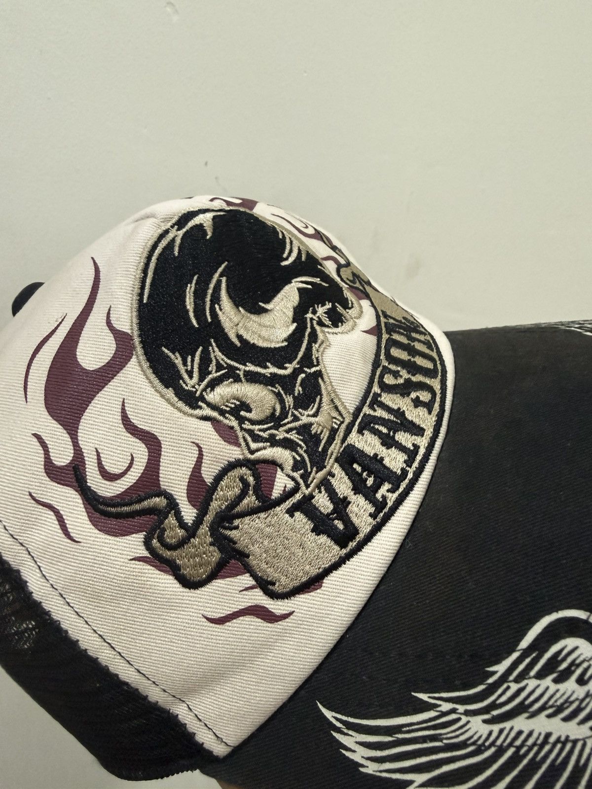Vanson Leathers VTG Skull Embroid Vanson Leather Motorcycles Trucker Hat Size ONE SIZE - 6 Thumbnail
