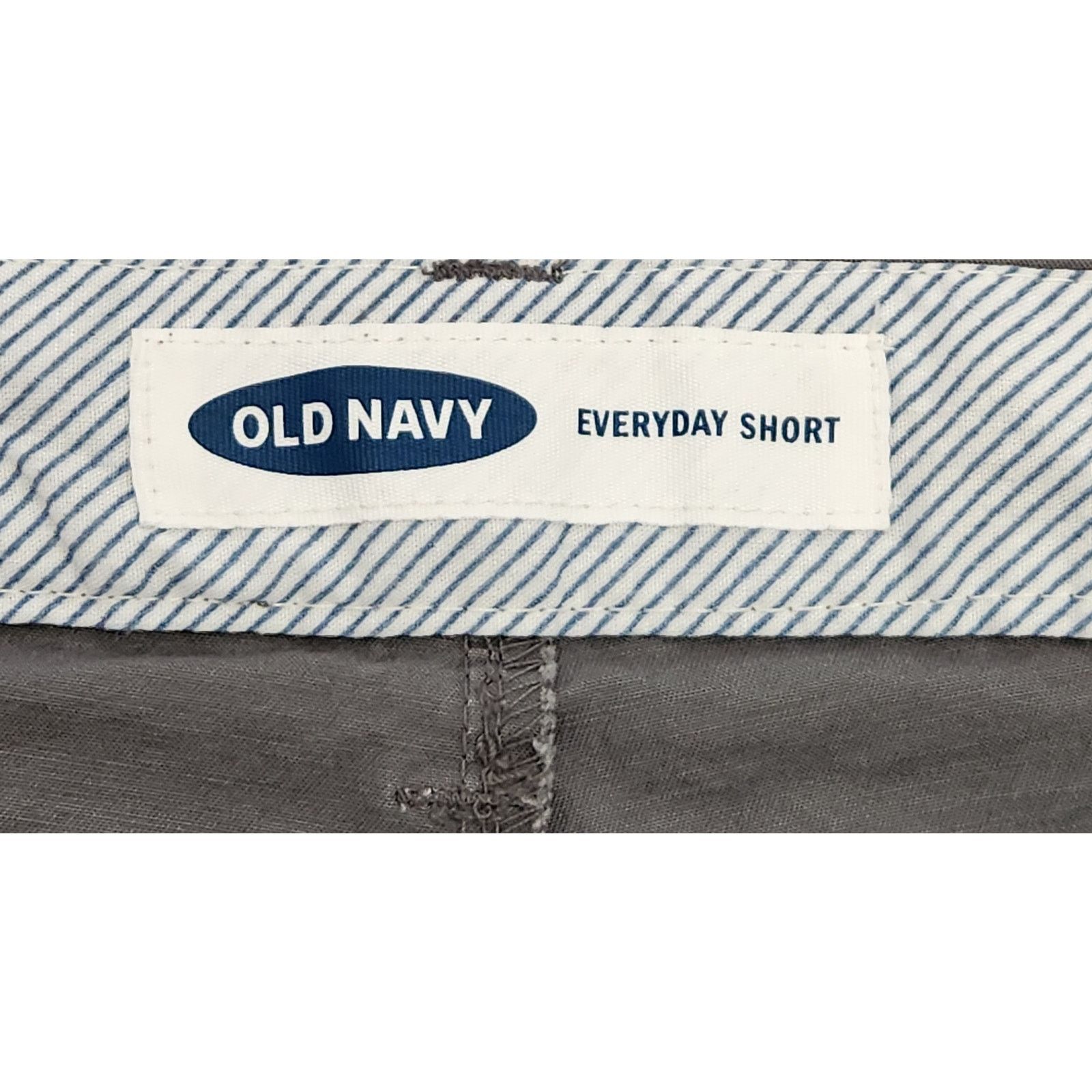 Old Navy Old Navy Gray Everyday Flat Front Slashed Pockets Shorts 16 Size 38" / US 16 / IT 52 - 4 Thumbnail