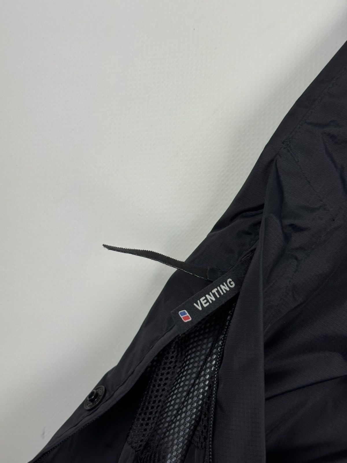 Berghaus Berghaus Hydro Shell Membrane Outdoor Pants Size US 36 / EU 52 - 16 Thumbnail
