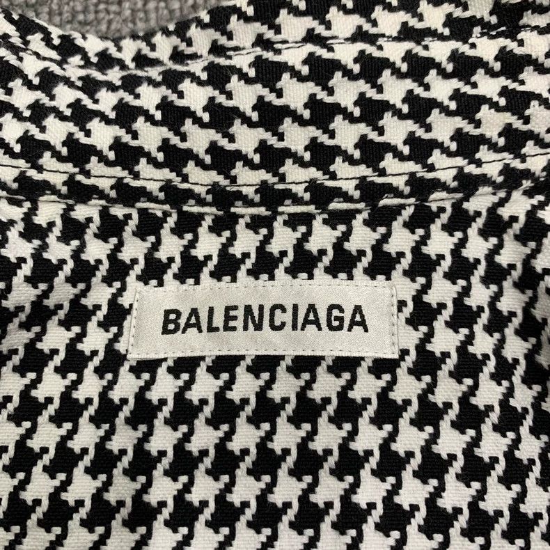 Balenciaga Balenciaga size 34 Glen plaid button lock shirt short-slee Size XS / US 0-2 / IT 36-38 - 4 Thumbnail