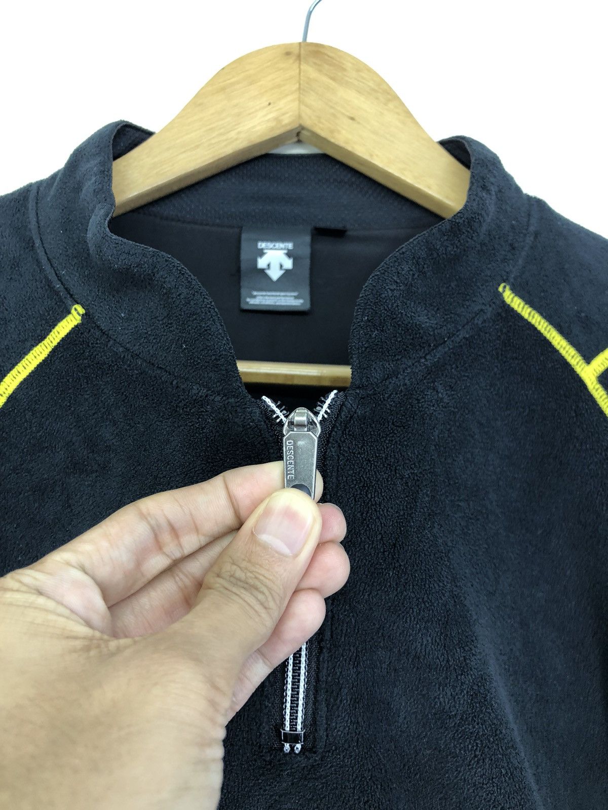 Descente Vintage Descente Japanese Outdoor Fleece Sweatshirt Size US XL / EU 56 / 4 - 4 Thumbnail