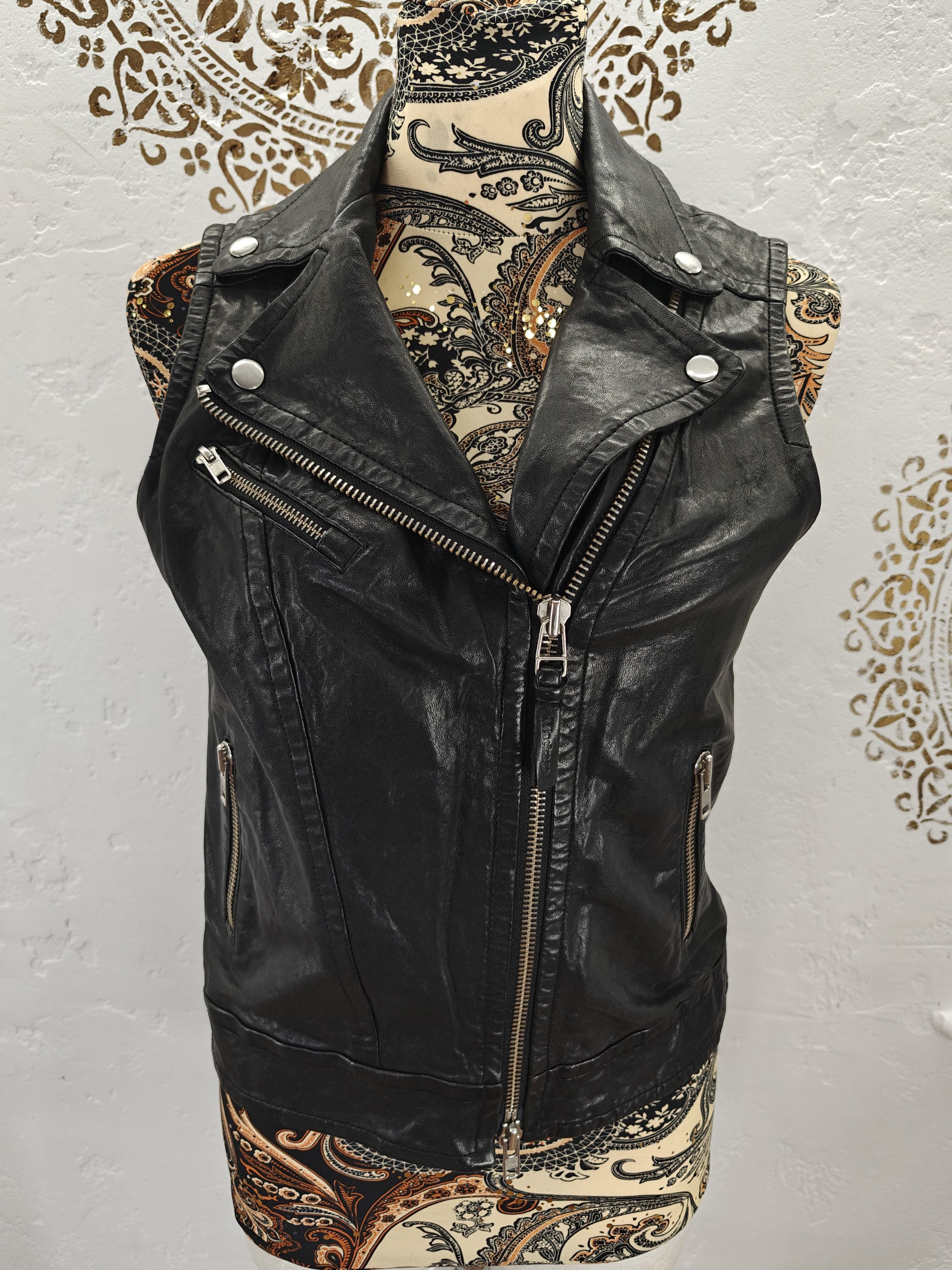 Mackage Mackage Leather Vest Size M / US 6-8 / IT 42-44 - 1 Thumbnail