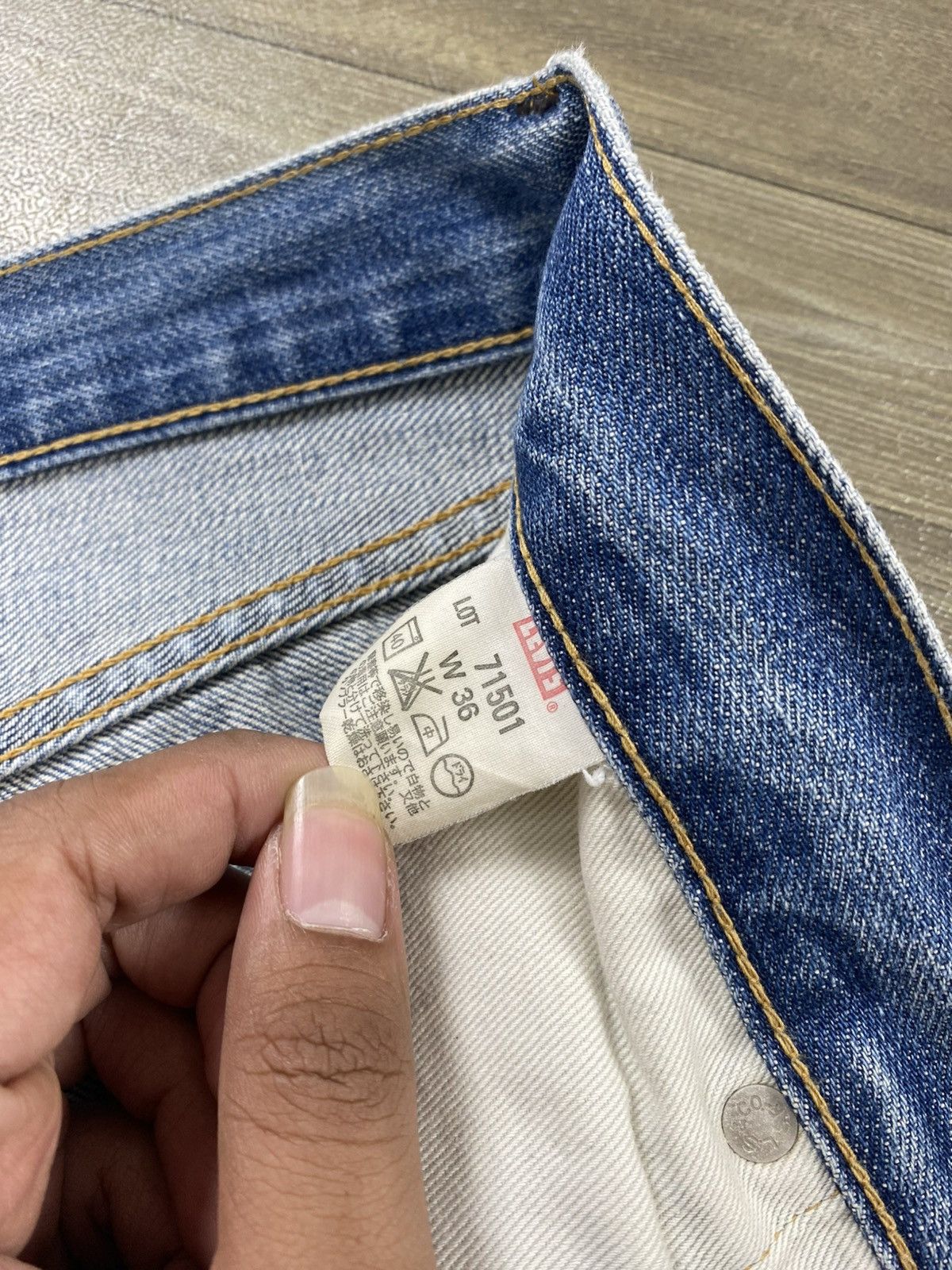 Levi's Vintage Clothing Vintage Levis LVC 501XX Distressed 36x36 Selvedge Blue Jeans Size US 36 / EU 52 - 12 Thumbnail