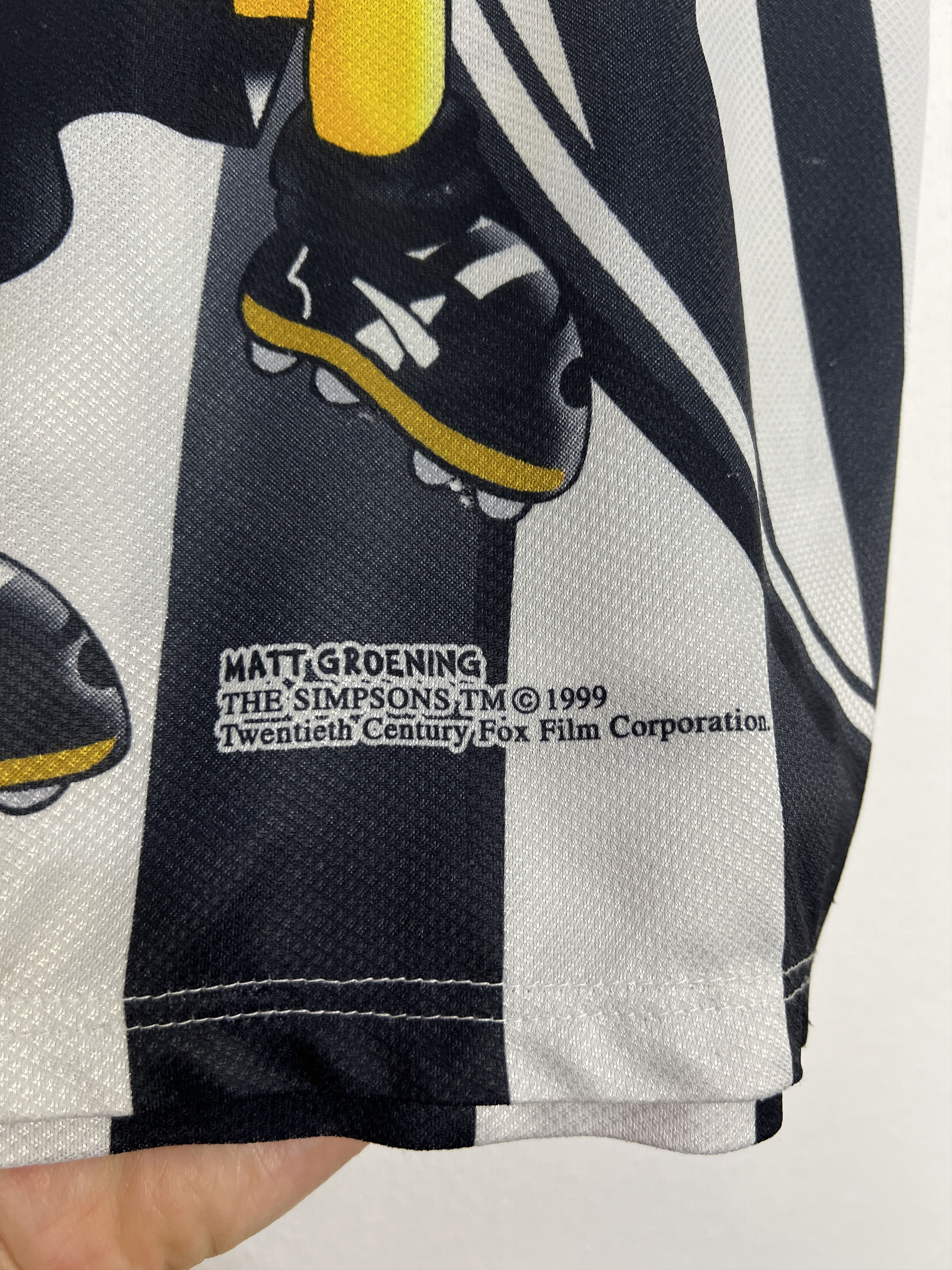 The Simpsons Vintage 1999 Simpsons Graphic Juventus Football Shirt Soccer Size US M / EU 48-50 / 2 - 4 Thumbnail