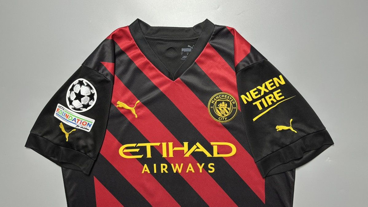 Puma MAN CITY PUMA 2022/2023 FOOTBALL AWAY JERSEY #9 HAALAND Size US L / EU 52-54 / 3 - 3 Thumbnail