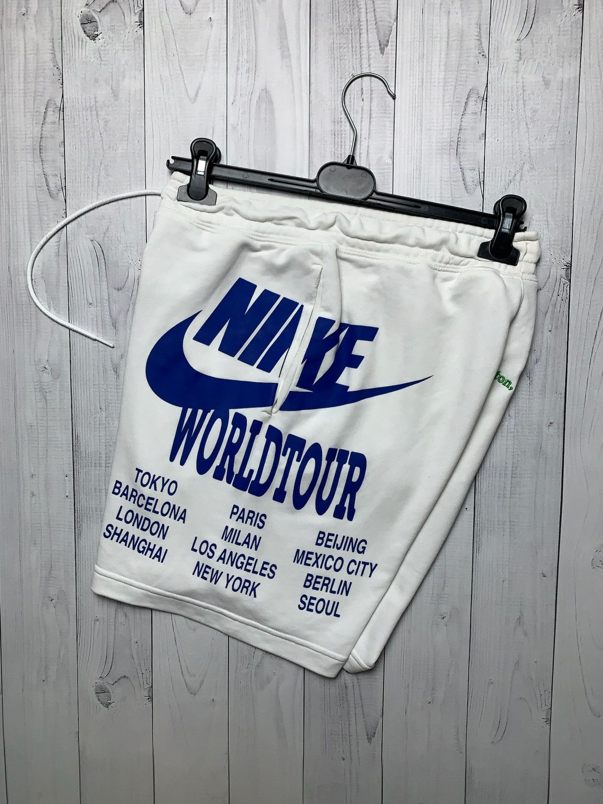 Nike × Vintage Vintage Nike World Tour big logo size Xs city Size US 28 / EU 44 - 2 Thumbnail