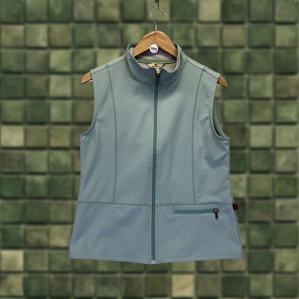 Vintage VINTAGE Woolrich Vest Womens M Green Full Zip Fleece Lined Patina Size M / US 6-8 / IT 42-44 - 1 Thumbnail