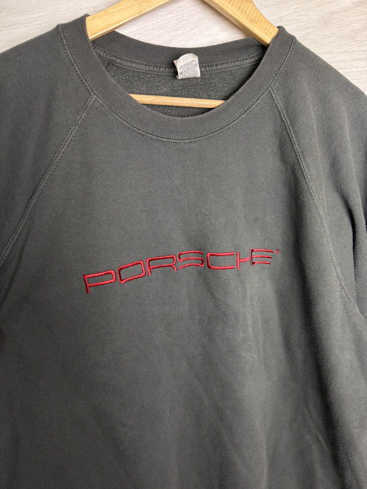 Vintage Vintage Porsche Grey Crewneck Sweatshirt Size US XXL / EU 58 / 5 - 4 Thumbnail