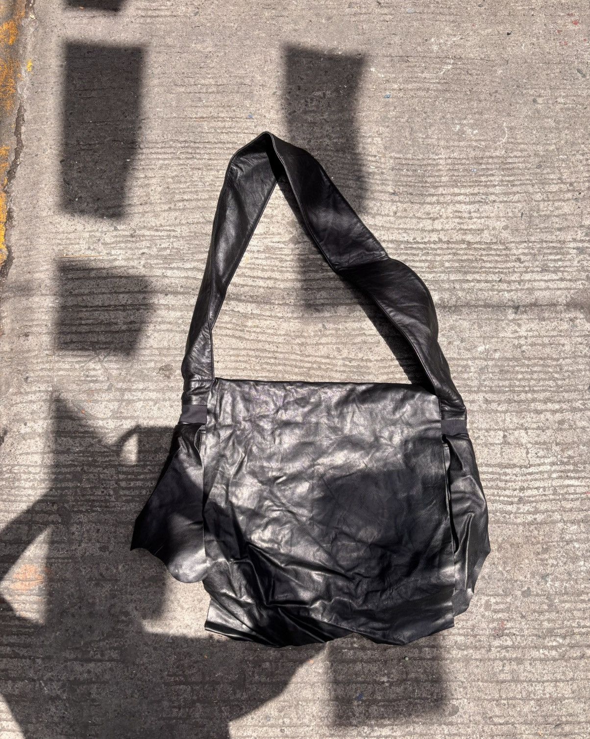 Yasuyuki Ishii Yasuyuki Ishii Leather Bag Size ONE SIZE - 1 Thumbnail