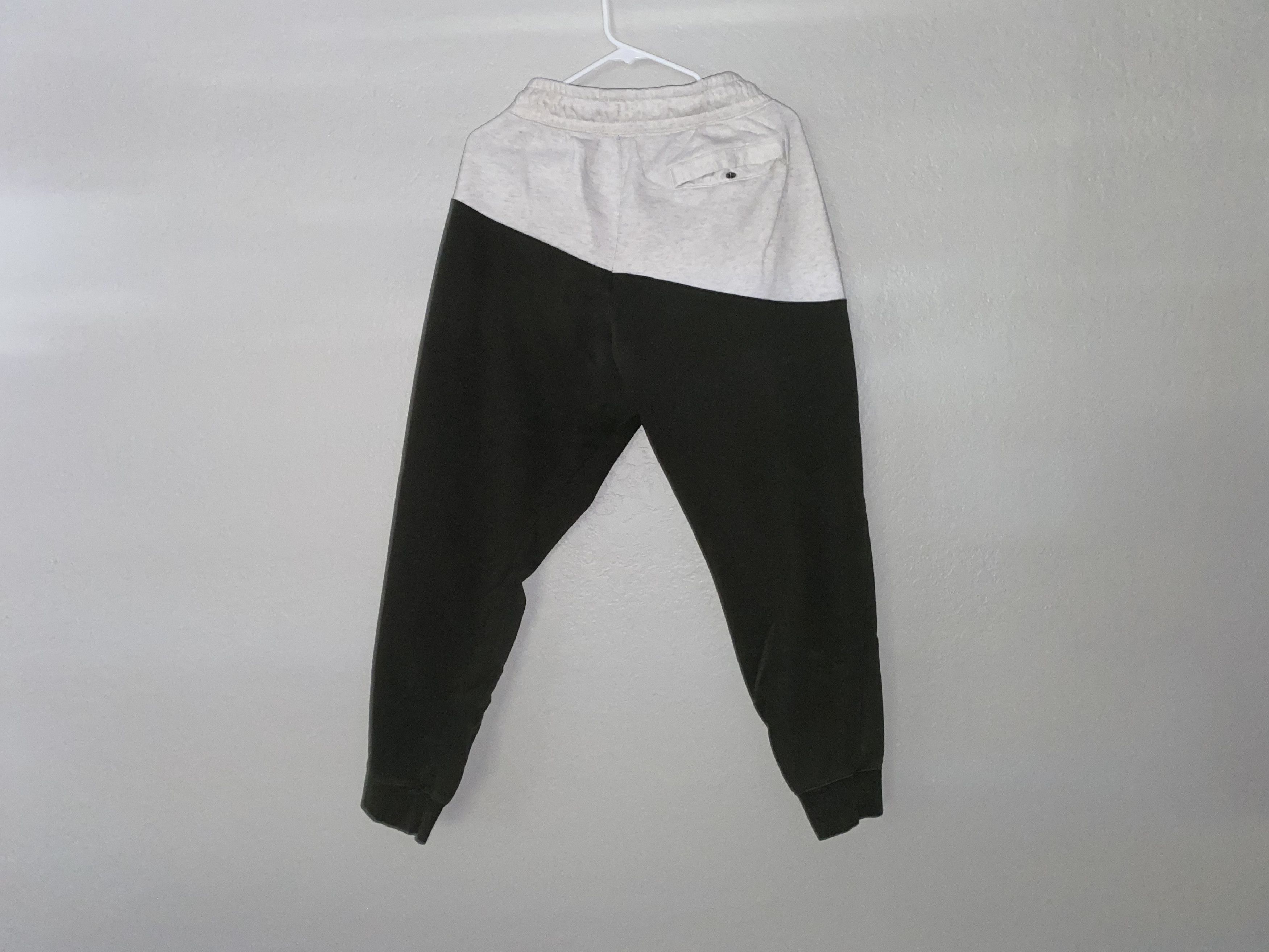 Nike Nike Sweatpants Sweat pants sz LARGE unisex Green grey gray Size US 34 / EU 50 - 5 Thumbnail