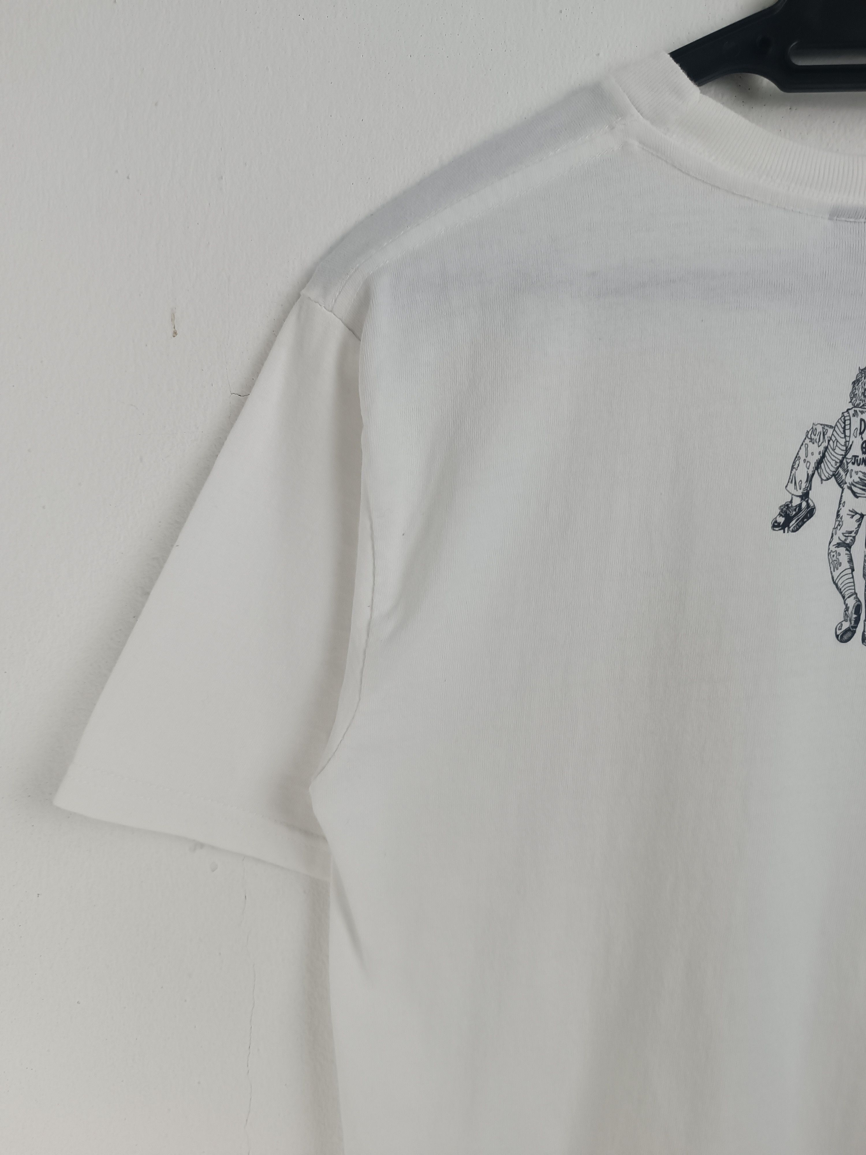 Vintage VINTAGE DEATH OF JUNKFOOD MCDONALD VS KFC TEE VERY RARE Size US S / EU 44-46 / 1 - 15 Thumbnail