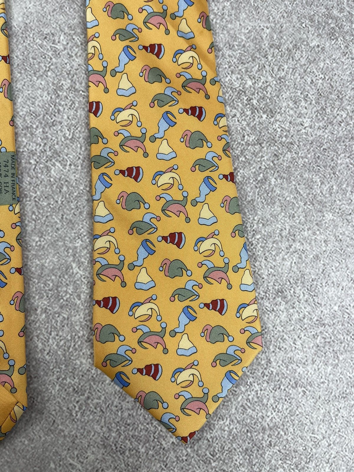 Hermes × Vintage Vintage Hermes Printed Silk Tie Yellow Size ONE SIZE - 5 Thumbnail