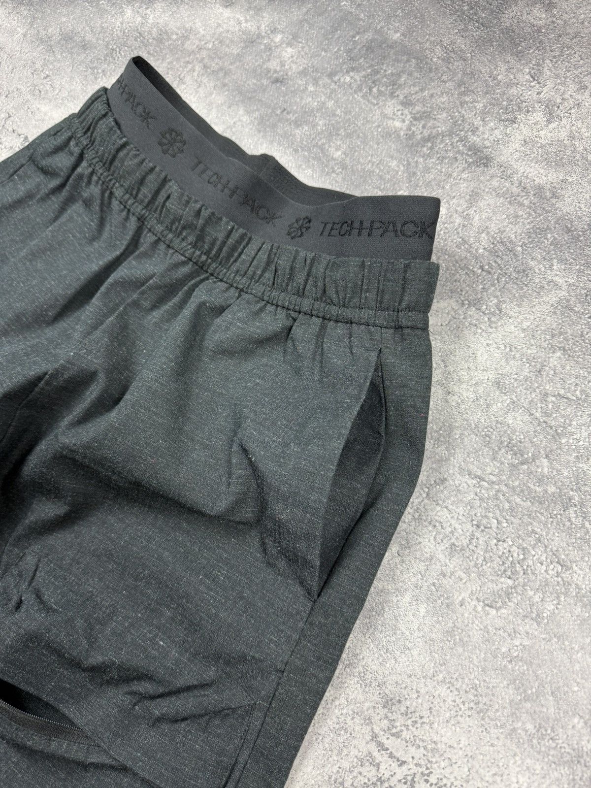 Nike Nike Sportswear Tech Pack Baggy Cargo Pants Women’s Size 28" / US 6 / IT 42 - 12 Thumbnail