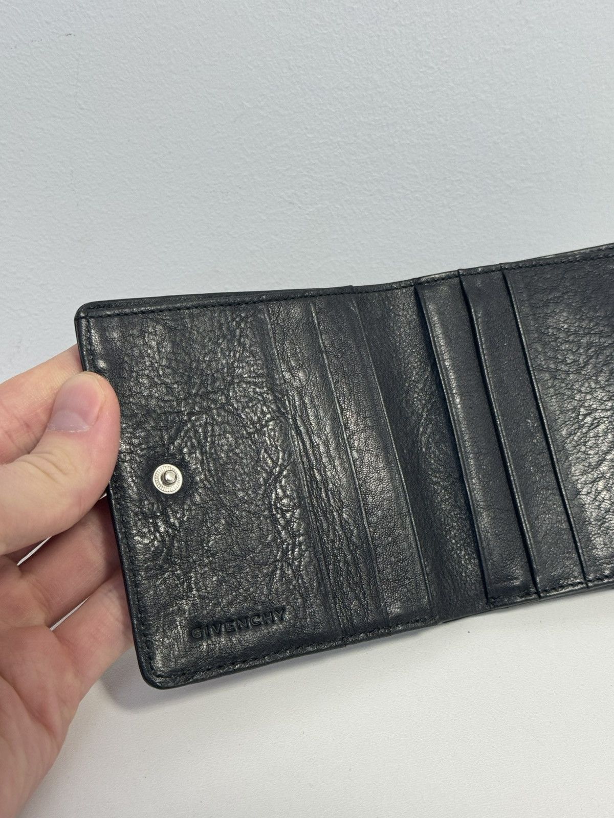 Givenchy Auth Givenchy Vintage Leather Compact Wallet Preowned Black Size ONE SIZE - 11 Thumbnail