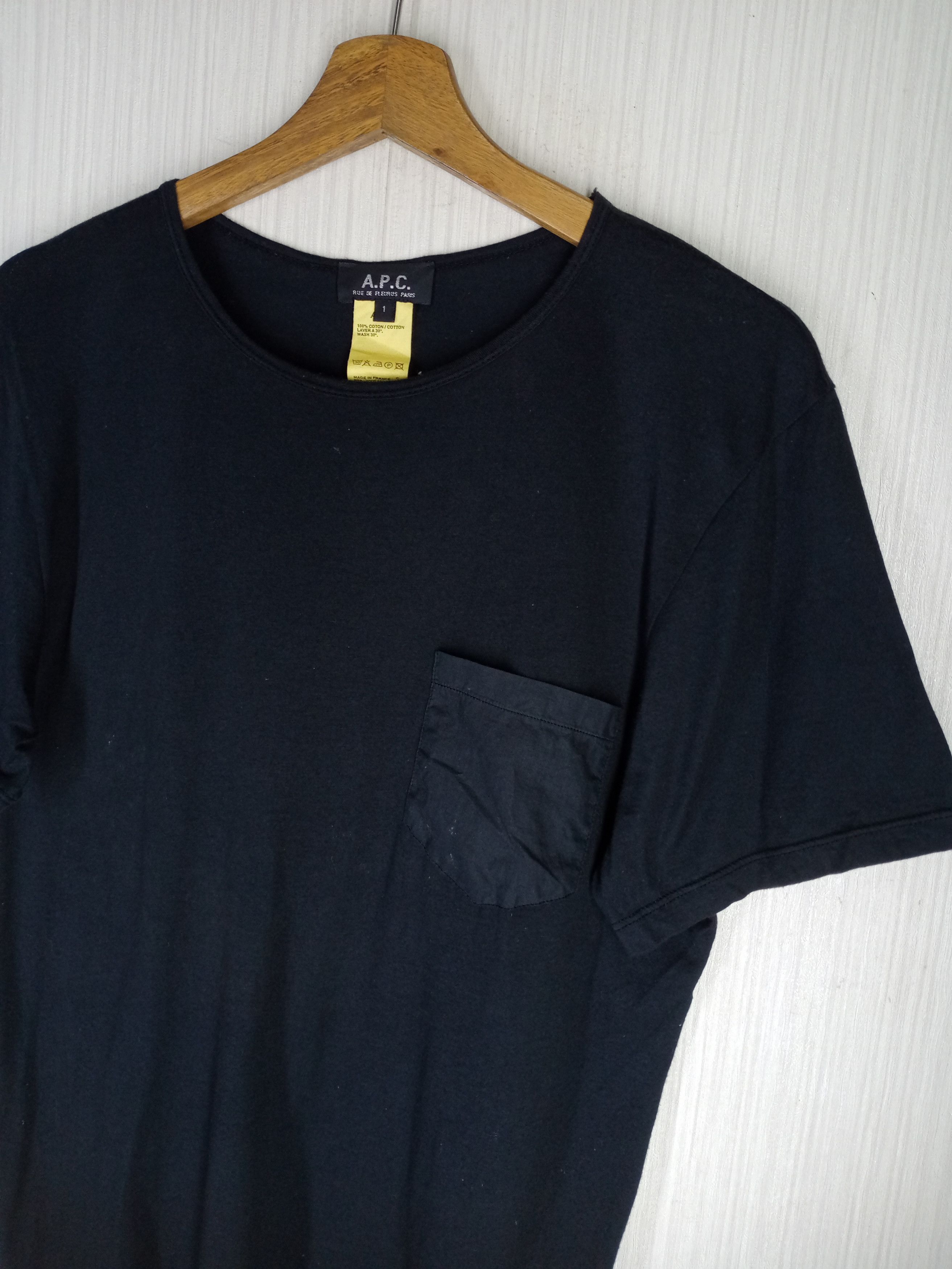 A.P.C. Rare Vintage A.P.C. Single Pocket Tshirt Size US M / EU 48-50 / 2 - 4 Thumbnail