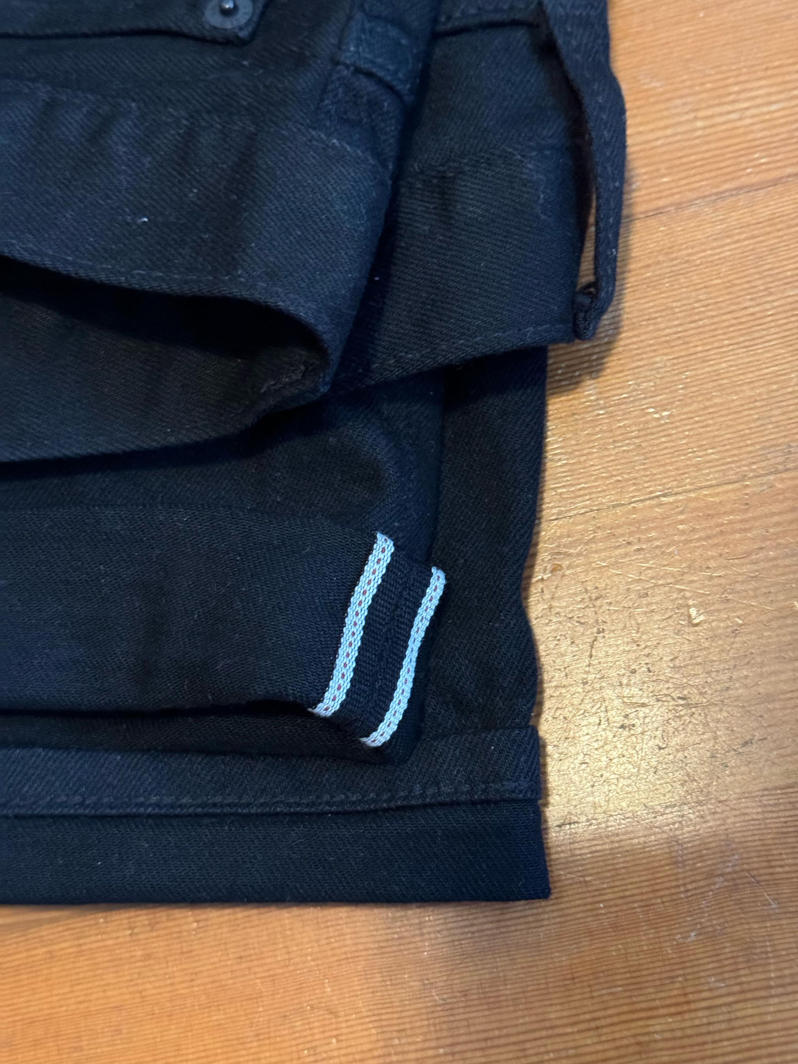 Uniqlo Uniqlo Selvedge Mens Black Denim Pants 31 Size US 31 - 2 Thumbnail