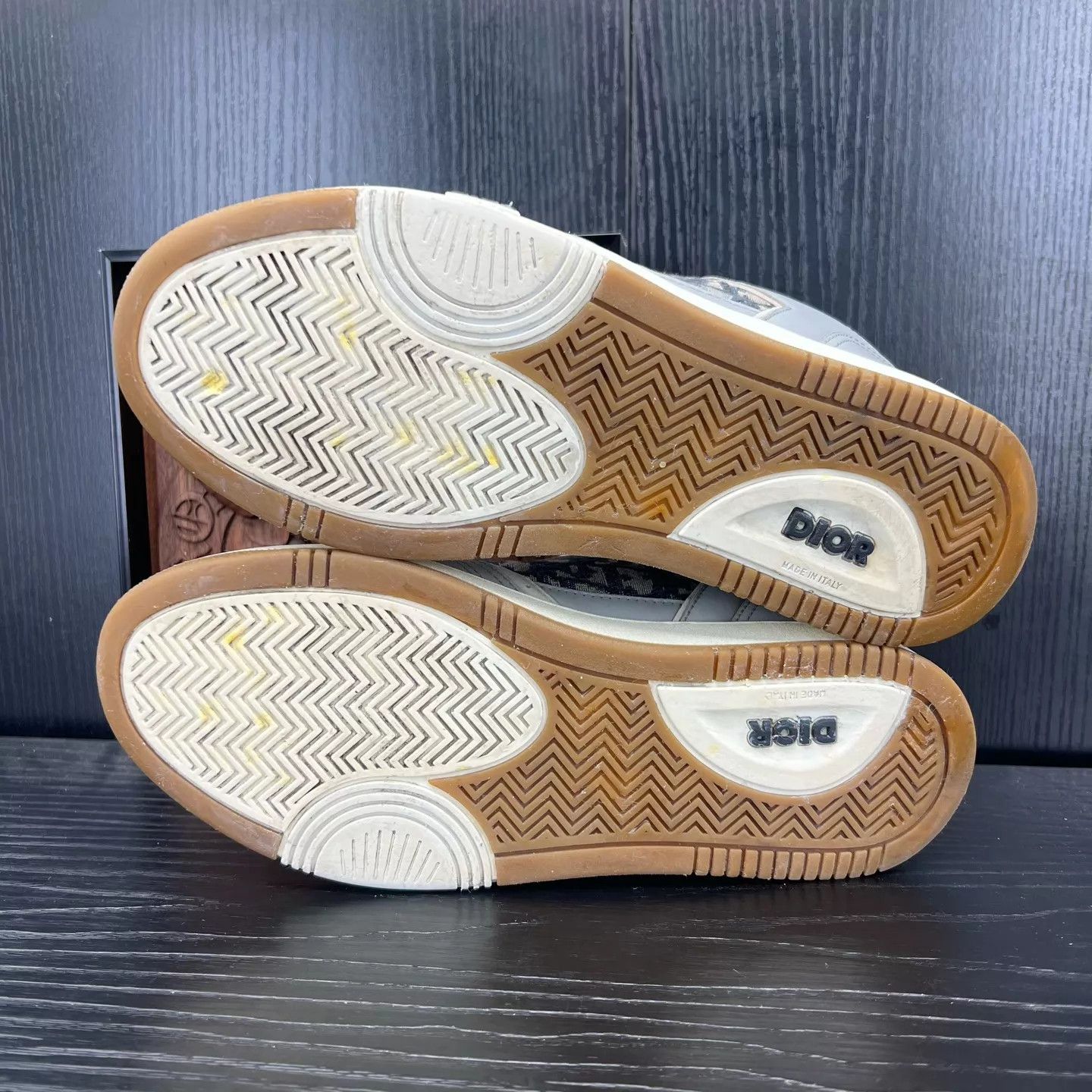 Dior Dior B27 Gray White Size 40 With Box Size US 7 / EU 40 - 8 Thumbnail