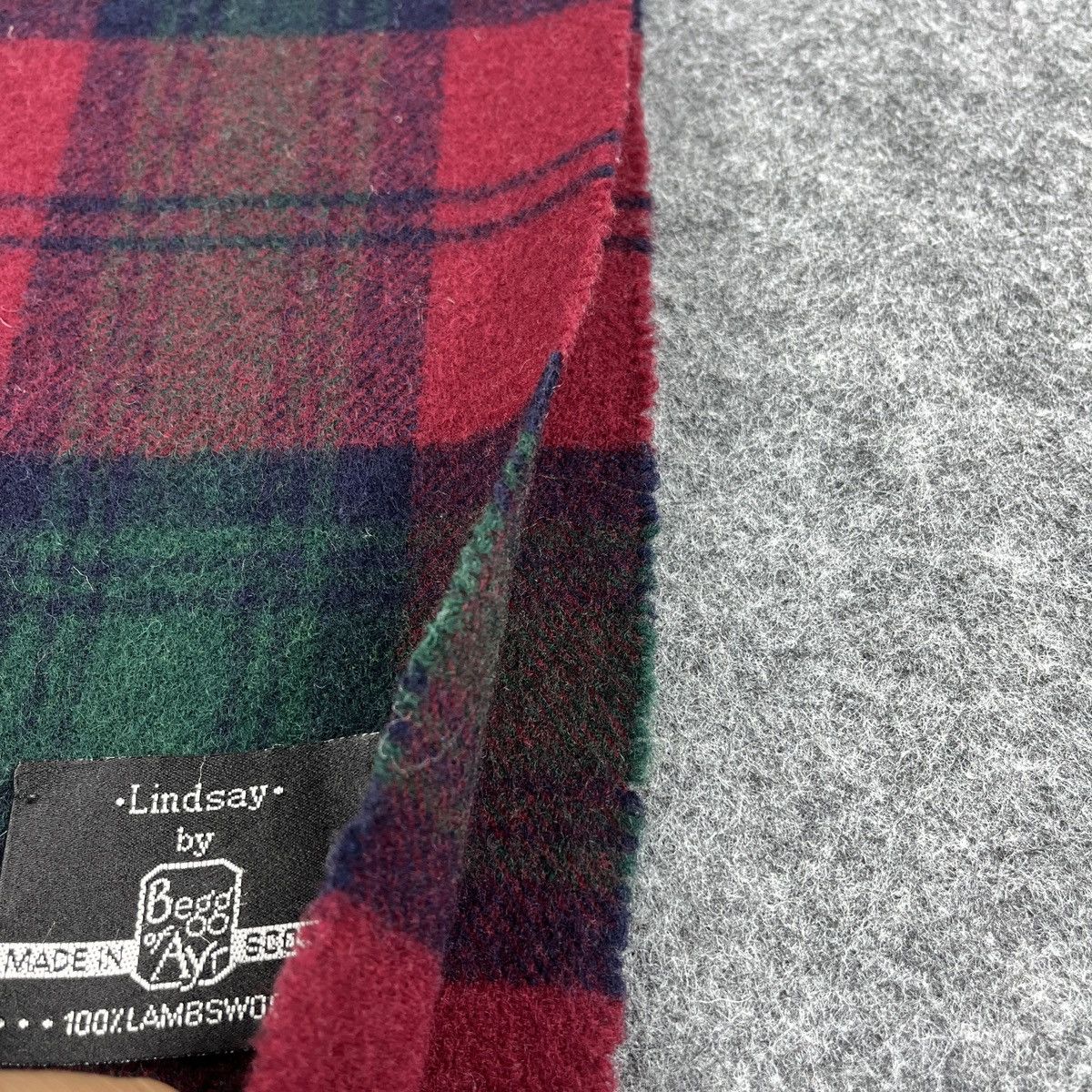 Begg & Co. Scarf / Muffler / Neckwear T1065