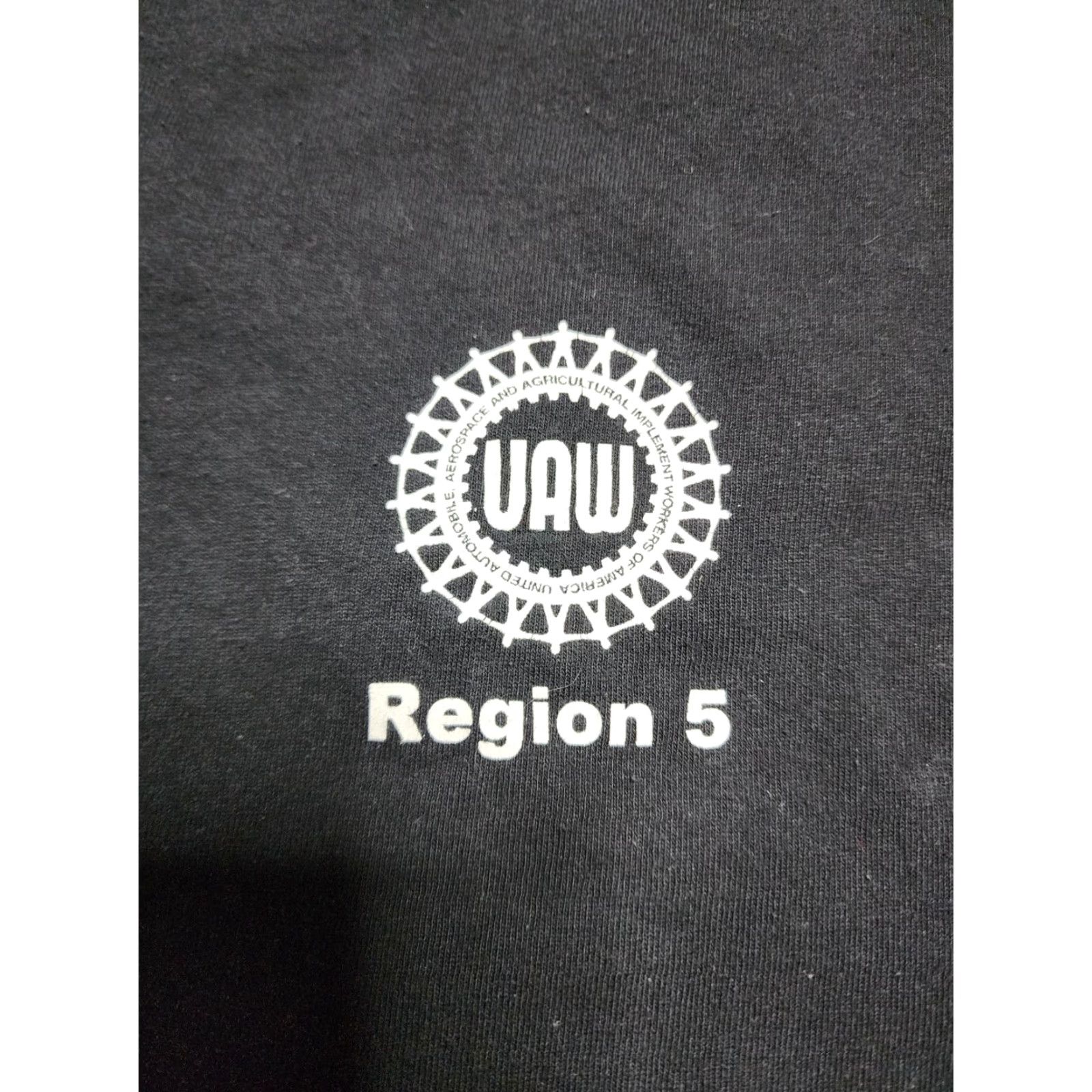 Vintage VINTAGE Murina Mens L Black Retro UAW United Aerospace Workers Union T Shirt Distress Mens Size US L / EU 52-54 / 3 - 5 Thumbnail