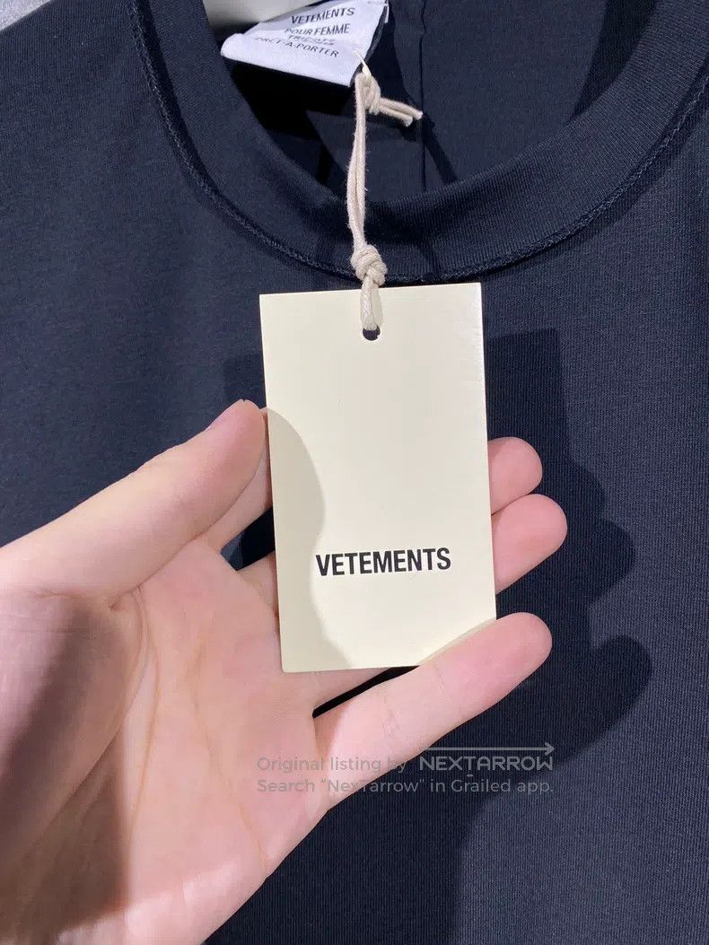 Vetements Vetements Women's Long Sleeve T-Shirt Size L / US 10 / IT 46 - 5 Thumbnail