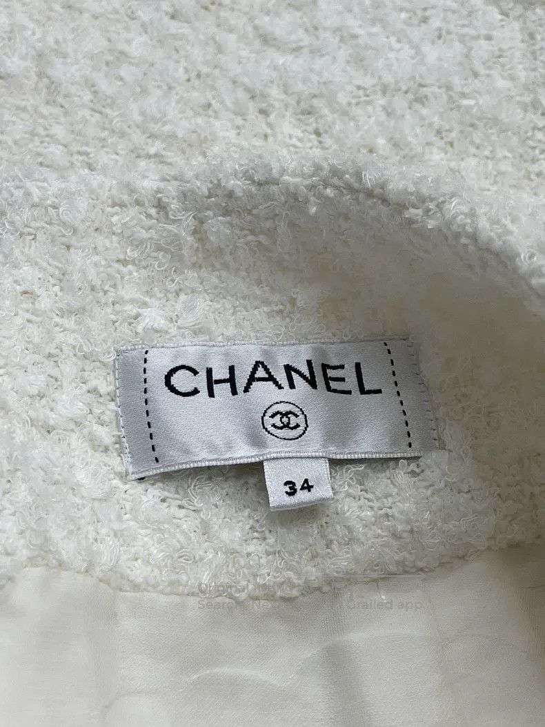 Chanel Chanel Cruise Series Set White Four-pocket Tweed Set Size XS / US 0-2 / IT 36-38 - 8 Thumbnail