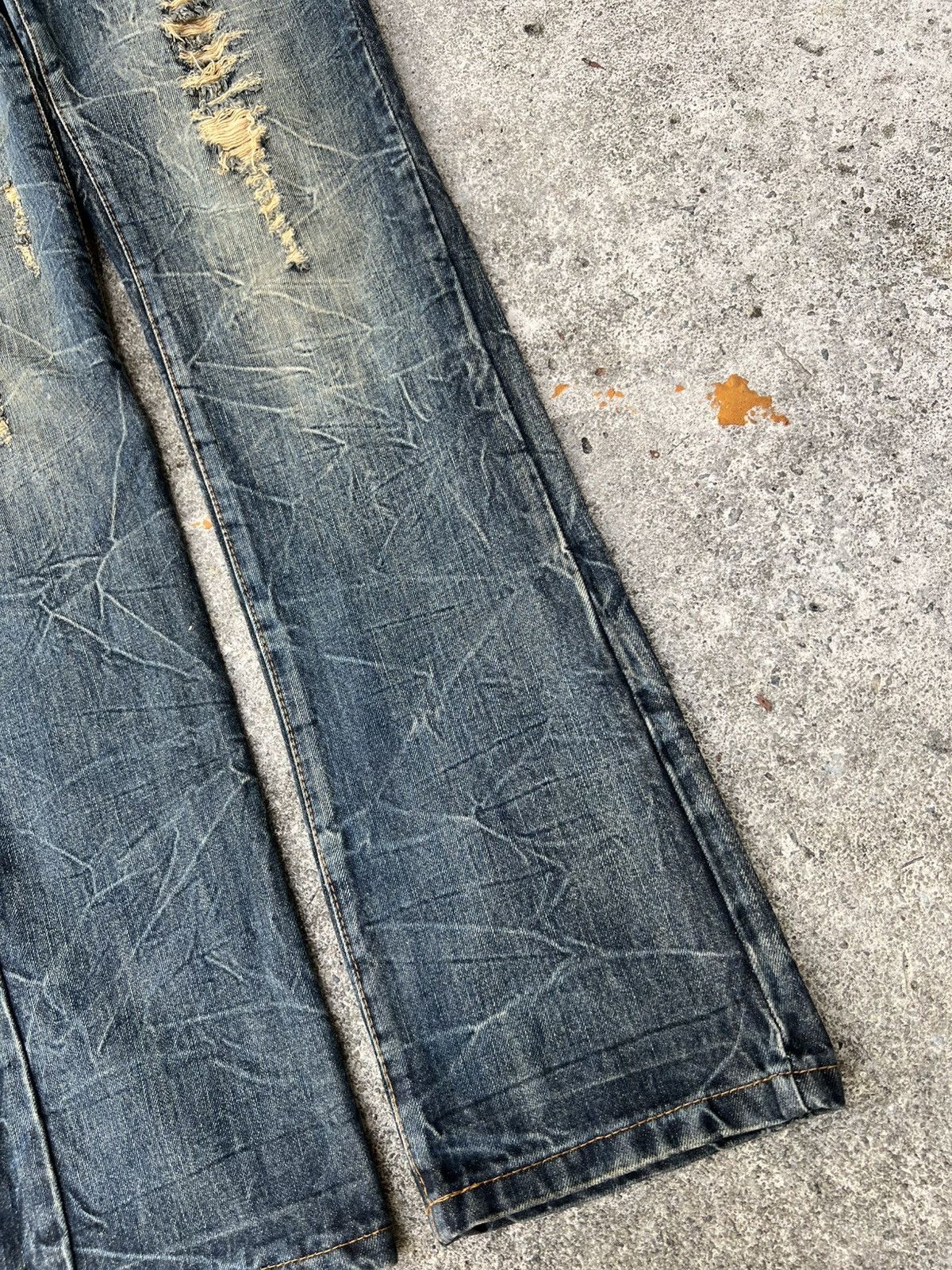 Vintage 💥Flare💥Japanese Brand Kui Distress Jeans Very Rare Size US 30 / EU 46 - 8 Thumbnail