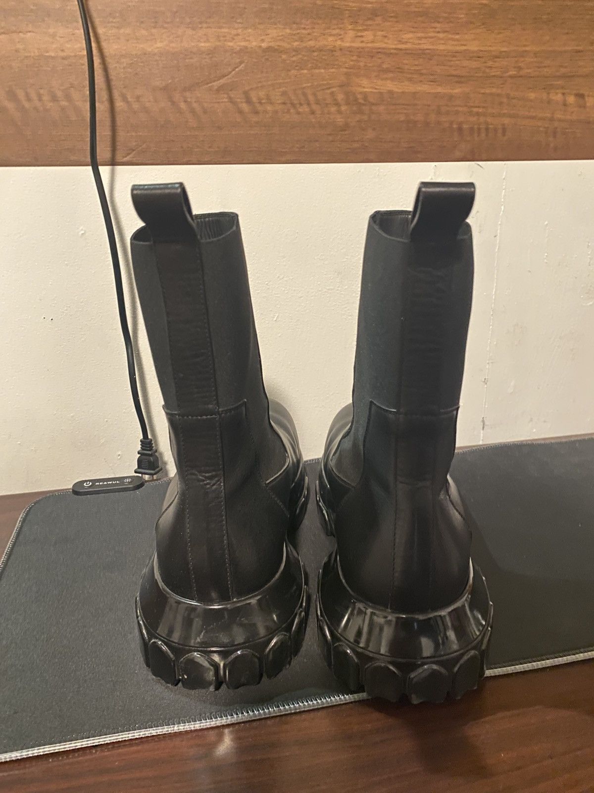 Rick Owens Rick owens polished tractor boots Size US 9 / EU 42 - 2 Thumbnail