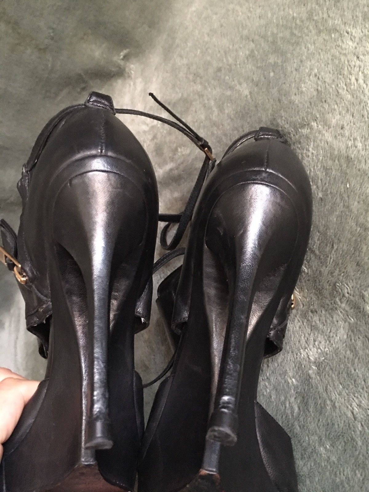 Yves Saint Laurent Yves Saint Laurent Black Leather Heels Platform Booties 39.5 Size US 9.5 / IT 39.5 - 13 Thumbnail