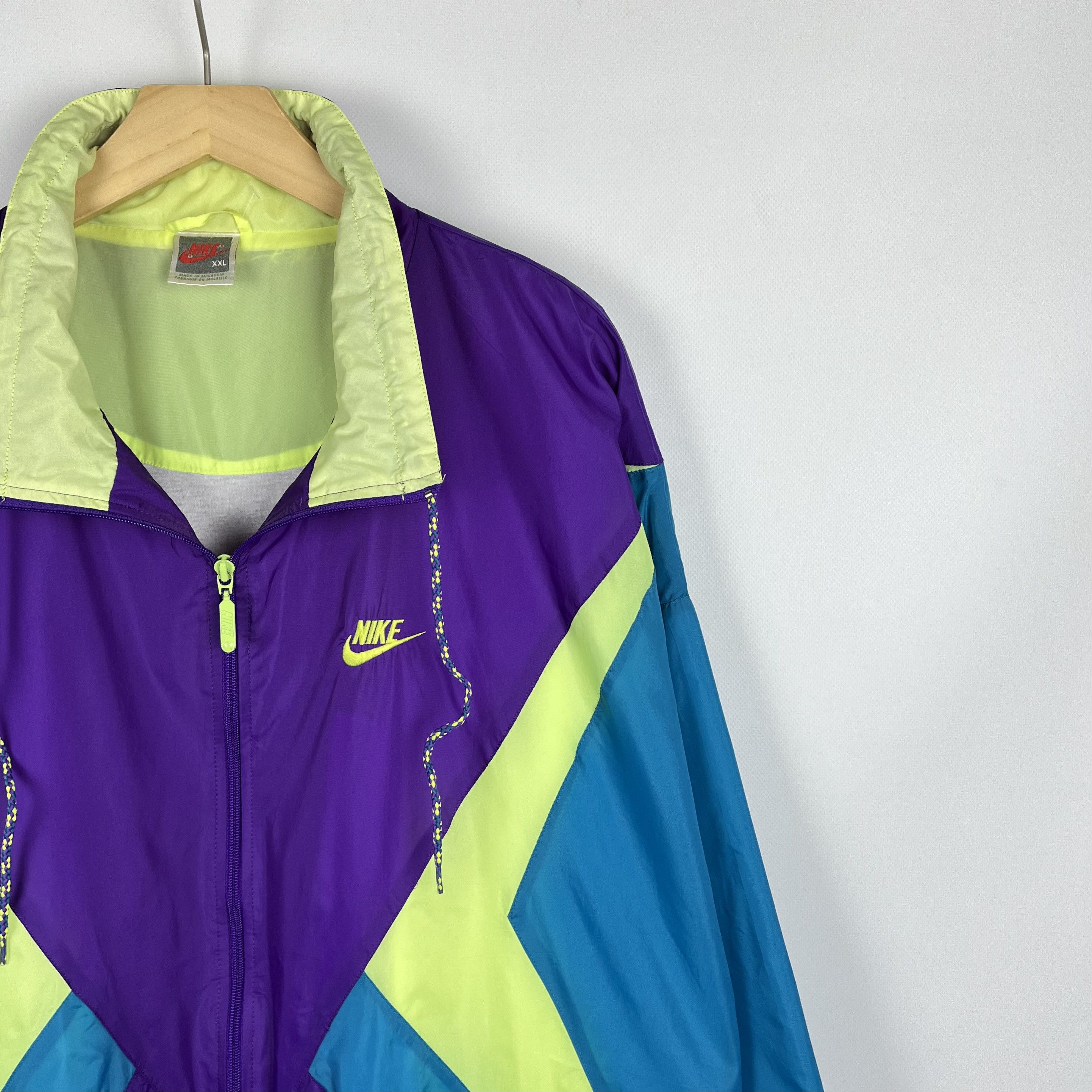 Nike Vintage Nike Multicolour Nylon Light Track Jacket 90’s Size US XXL / EU 58 / 5 - 3 Thumbnail