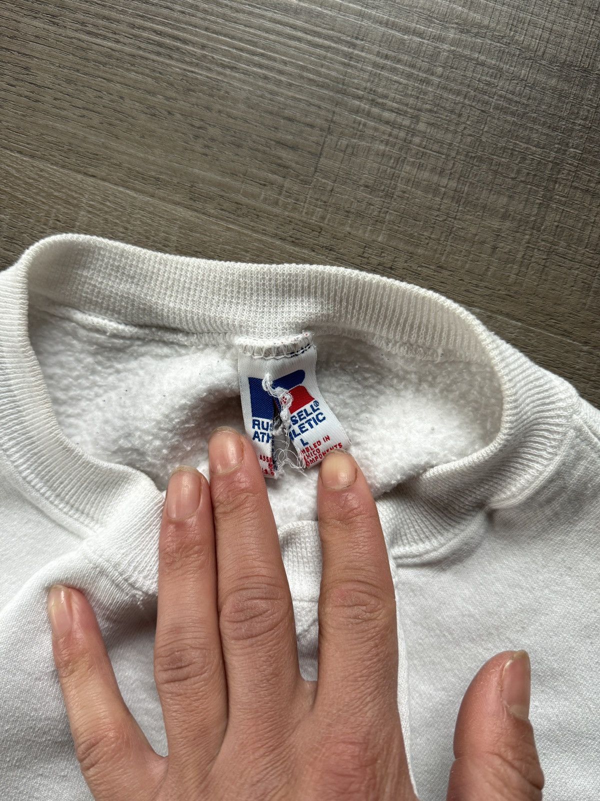 Russell Athletic Vintage 90s Russel Athletic White Crewneck Size US L / EU 52-54 / 3 - 3 Thumbnail