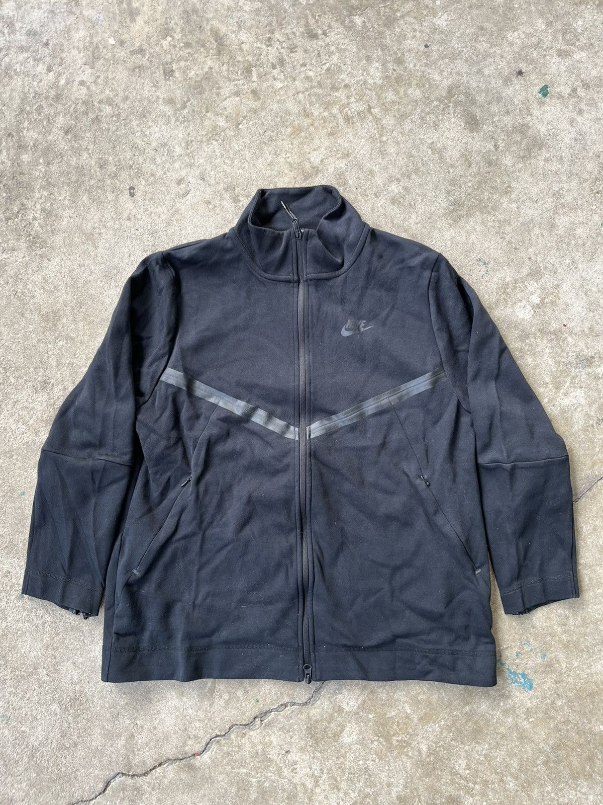 Nike Y2K Original Black Nike Tech Zip Up Size US S / EU 44-46 / 1 - 1 Thumbnail