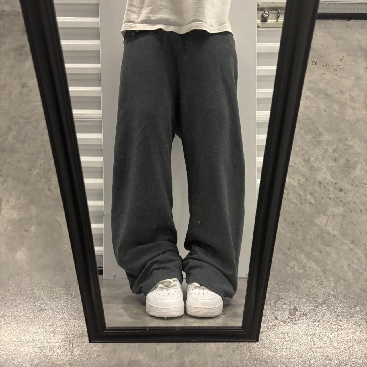 Japanese Brand × Vintage Crazy Vintage Y2K/2000s Baggy Dark Grey Essential Sweatpants! Size US 34 / EU 50 - 1 Thumbnail