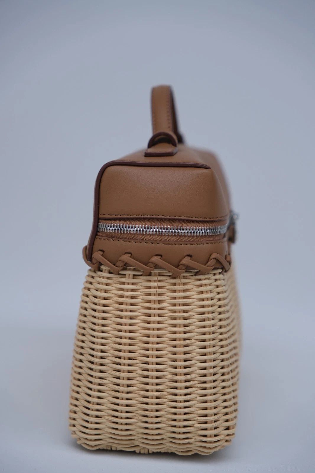 Loro Piana NEW Loro Piana Extra Pocket L19 North-South wicker Size ONE SIZE - 4 Thumbnail
