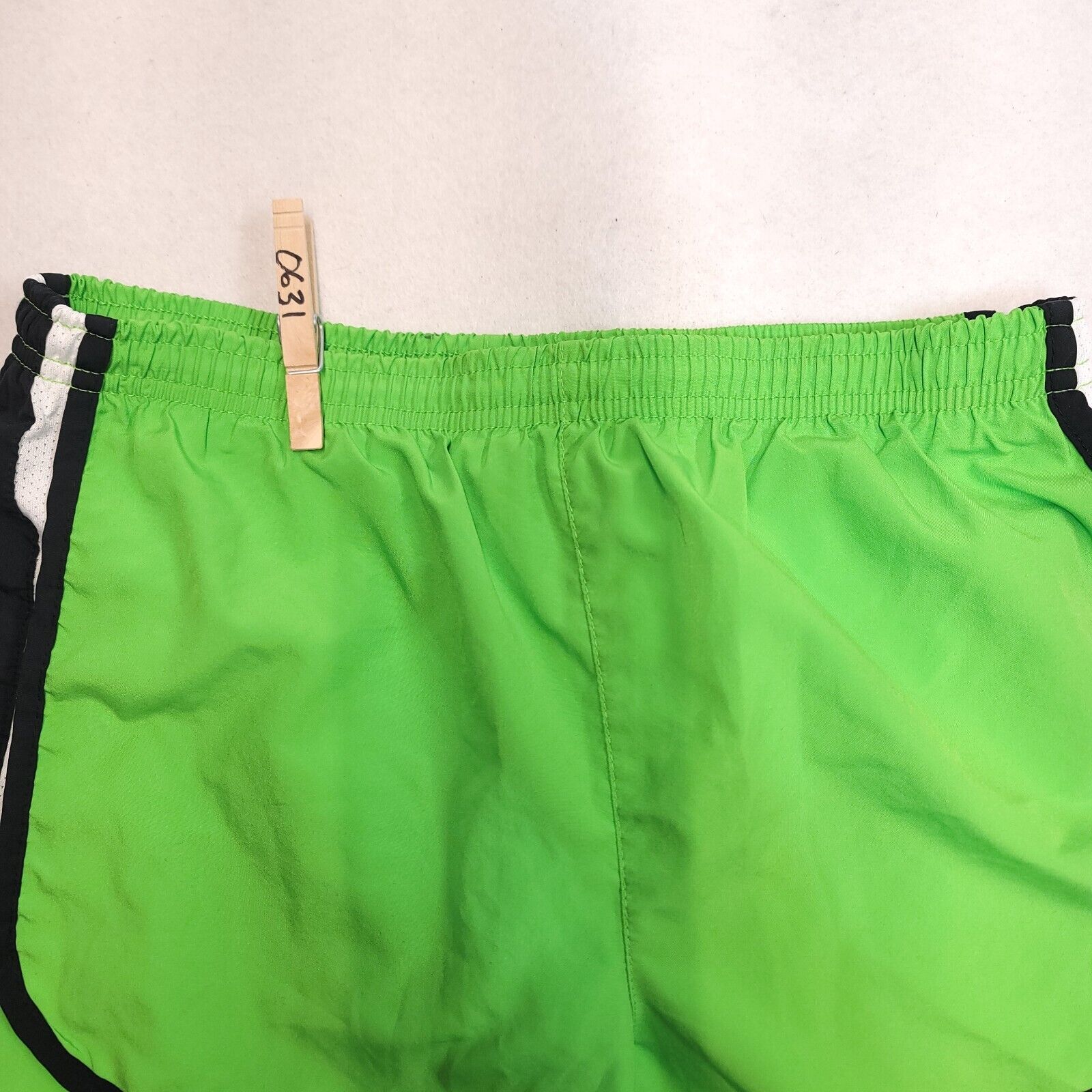 Nike Nike Dri-Fit Athletic Running Shorts Womens Size XS Green Size 26" / US 2 / IT 38 - 1 Thumbnail