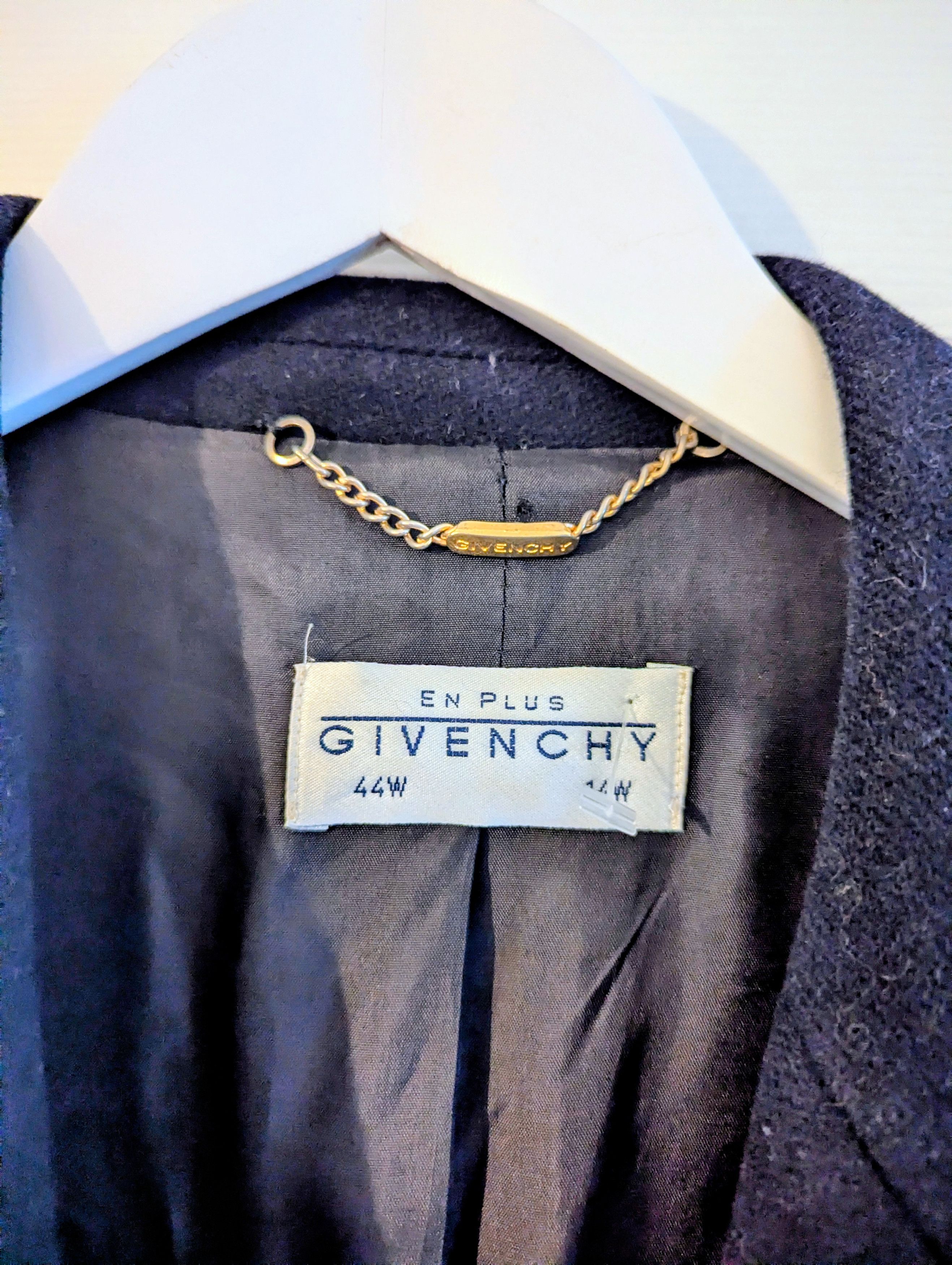Givenchy Givenchy Rich Wool Cashmere Blazer Vintage Rare Find Size M / US 6-8 / IT 42-44 - 2 Thumbnail