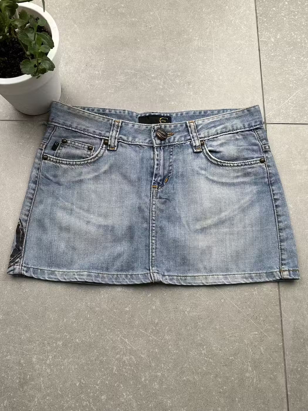 image of Avant Garde x Just Cavalli Vintage Mini Skirt in Blue, Women's (Size 28)