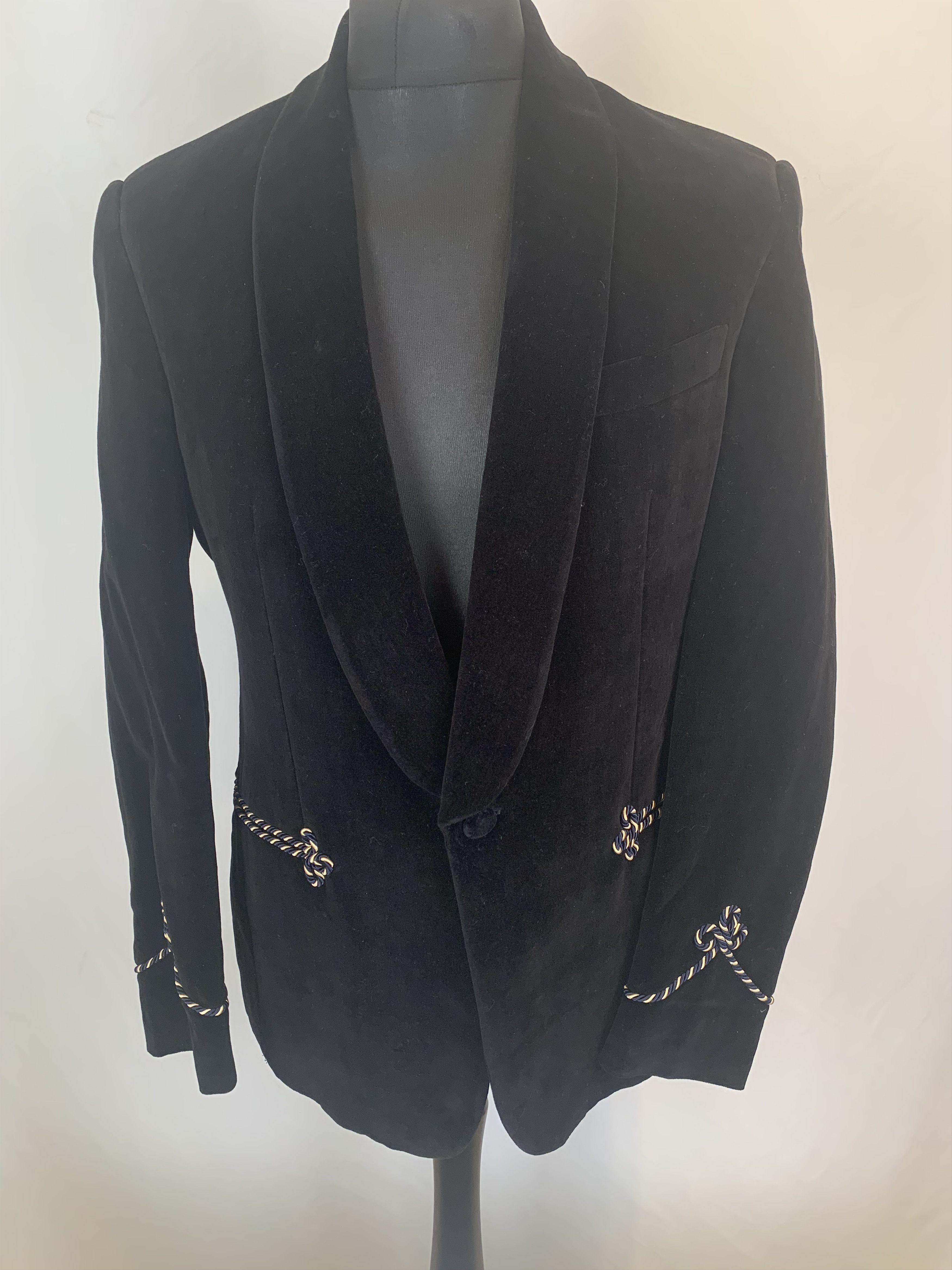 Gucci Men's Classic Black Velvet Blazer Size 50R - 5 Thumbnail