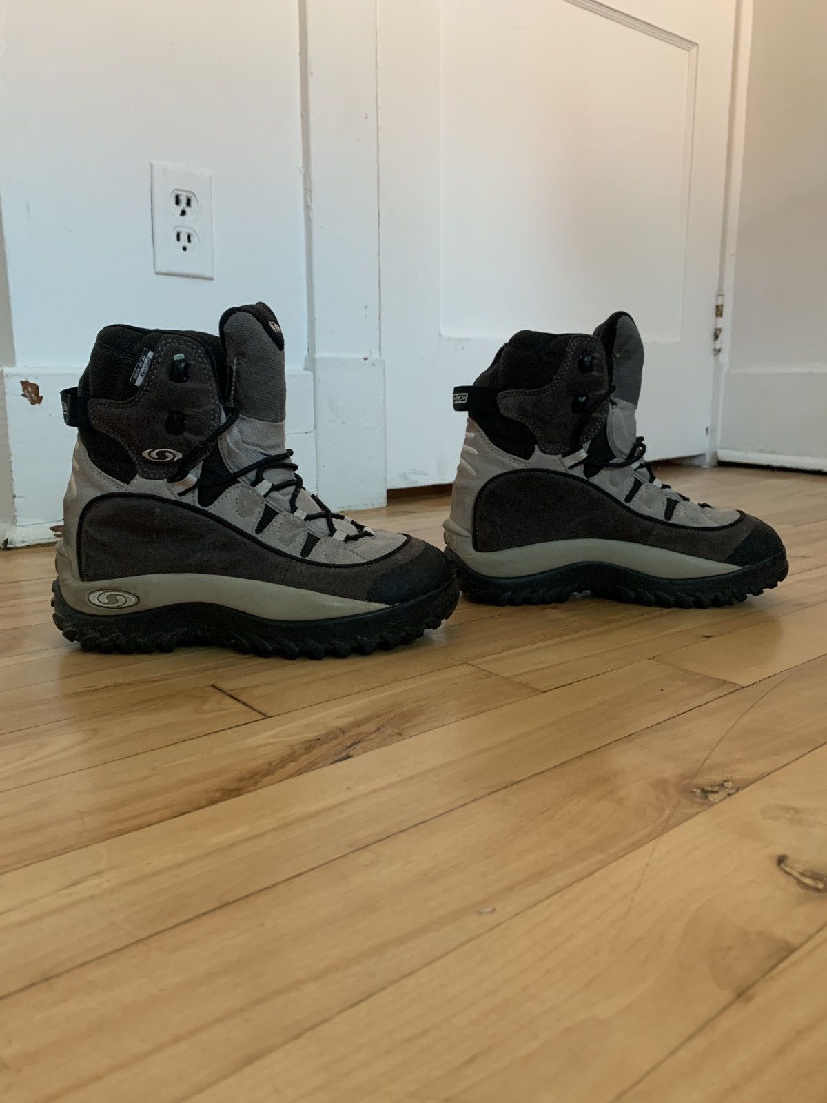 Salomon Snowbow Contragrip Boot Size US 6.5 / IT 36.5 - 1 Thumbnail