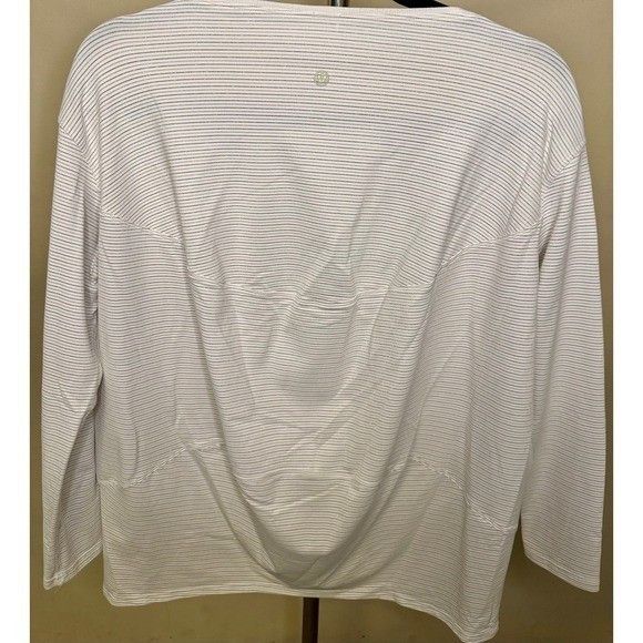 Lululemon Lululemon Back in Action Long Sleeve Shine – Size M Size M / US 6-8 / IT 42-44 - 4 Thumbnail