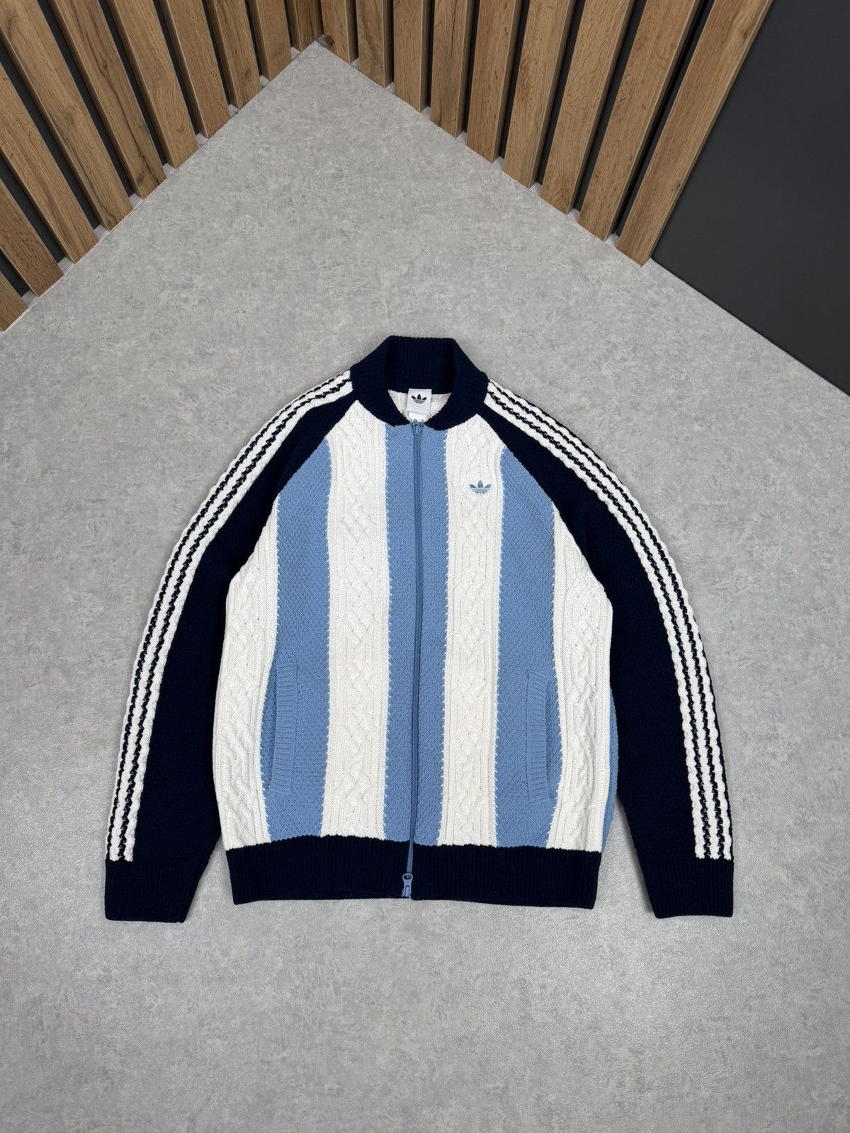 Adidas Adidas Women’s Archive Cutline Knit Track Top Jacket Size S / US 4 / IT 40 - 9 Thumbnail
