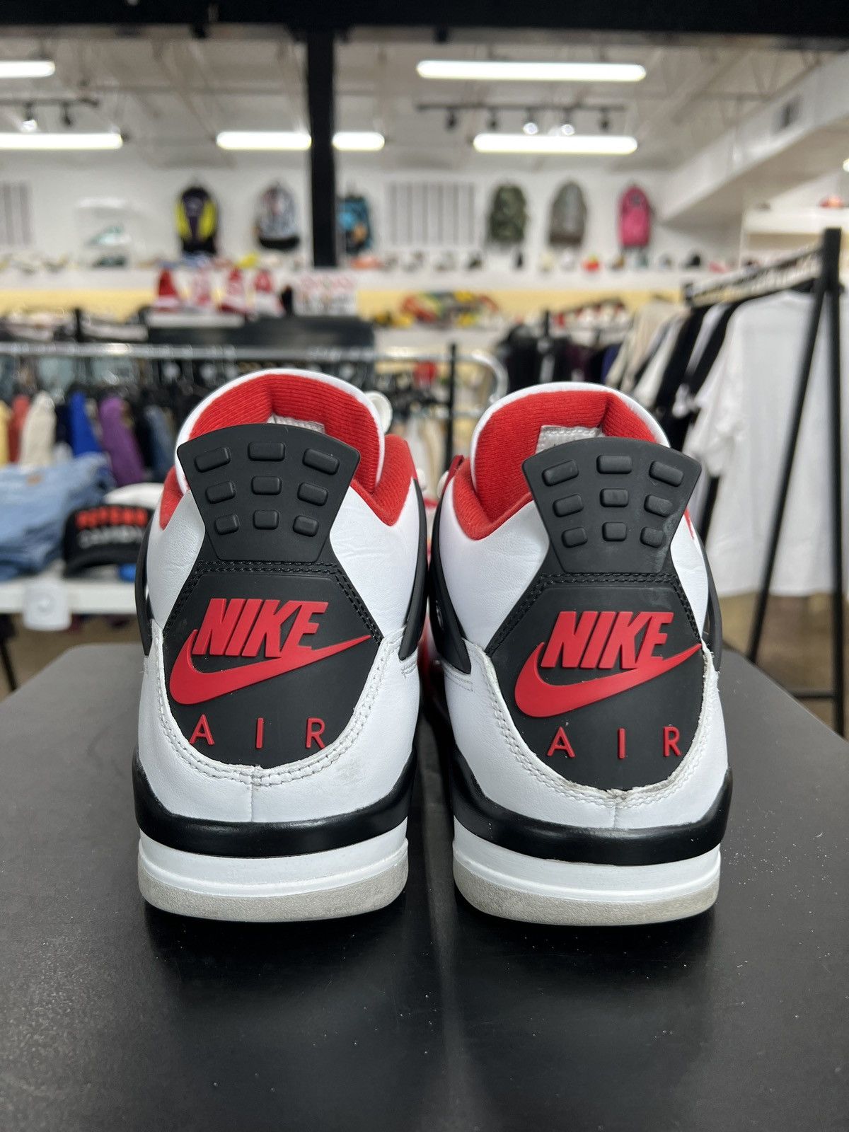 Jordan Brand Air Jordan 4 Fire Red Sz. 9.5 (2020) Size US 9.5 / EU 42-43 - 5 Thumbnail
