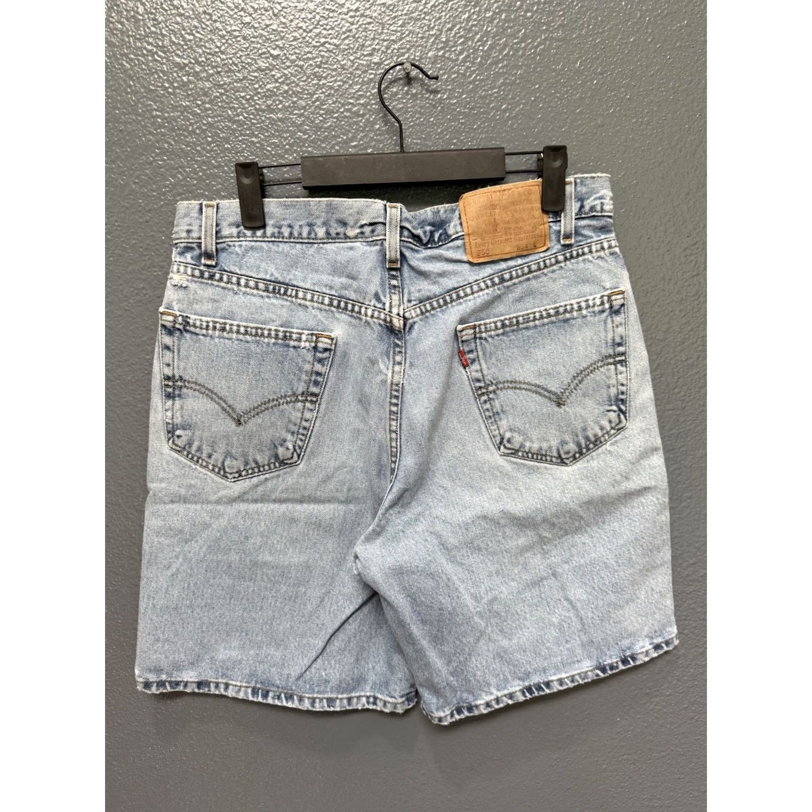 Levi's VINTAGE Levi's 550 Shorts Denim Light Wash 34 Mens 90s Blue Jeans Zip Size US 34 / EU 50 - 3 Thumbnail